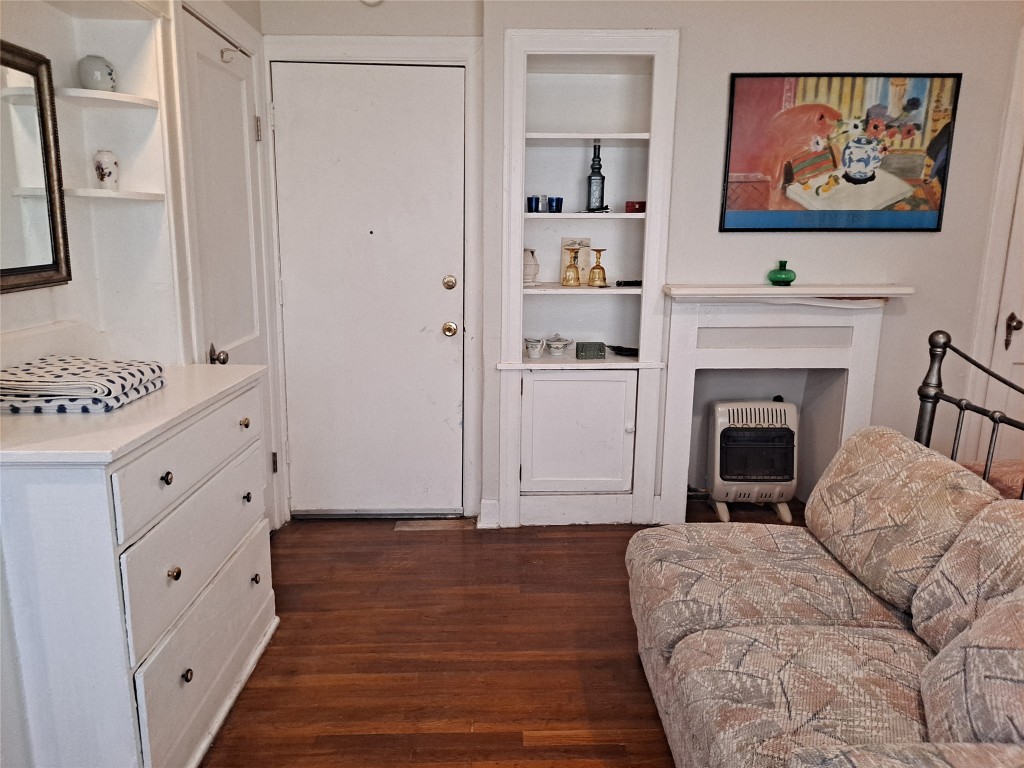 1906 San Gabriel Street 16 , Austin, TX, 78705 | 8284951 | Realty Texas LLC