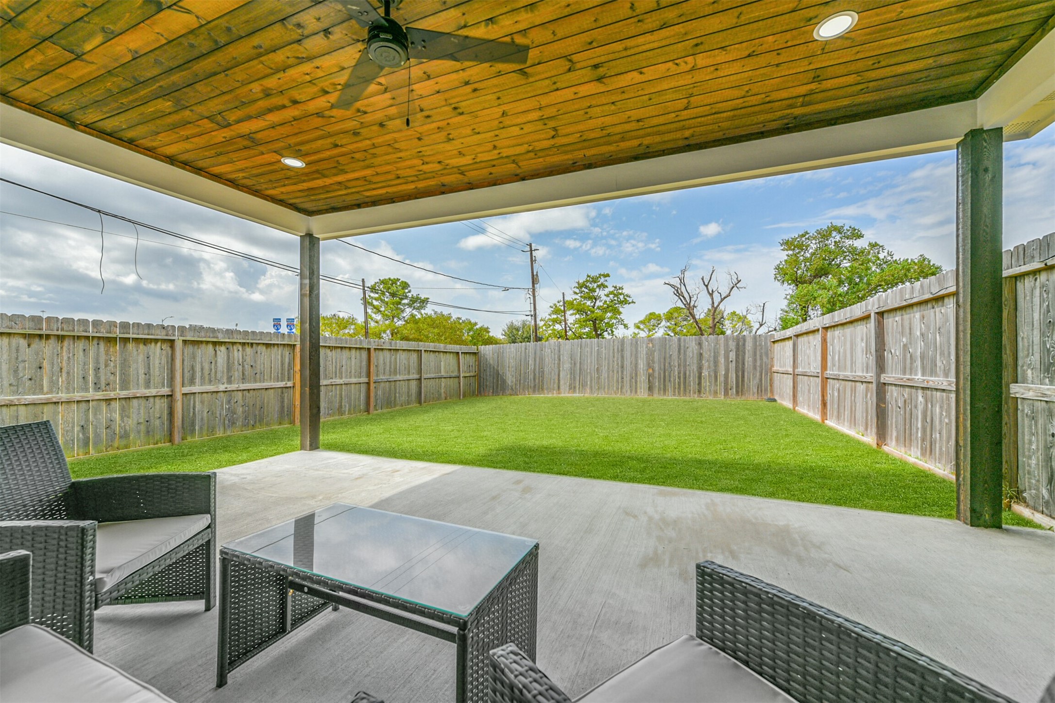 2503 Des Chaumes Street , Houston, TX, 77026 | 18298440 | Realty Texas LLC