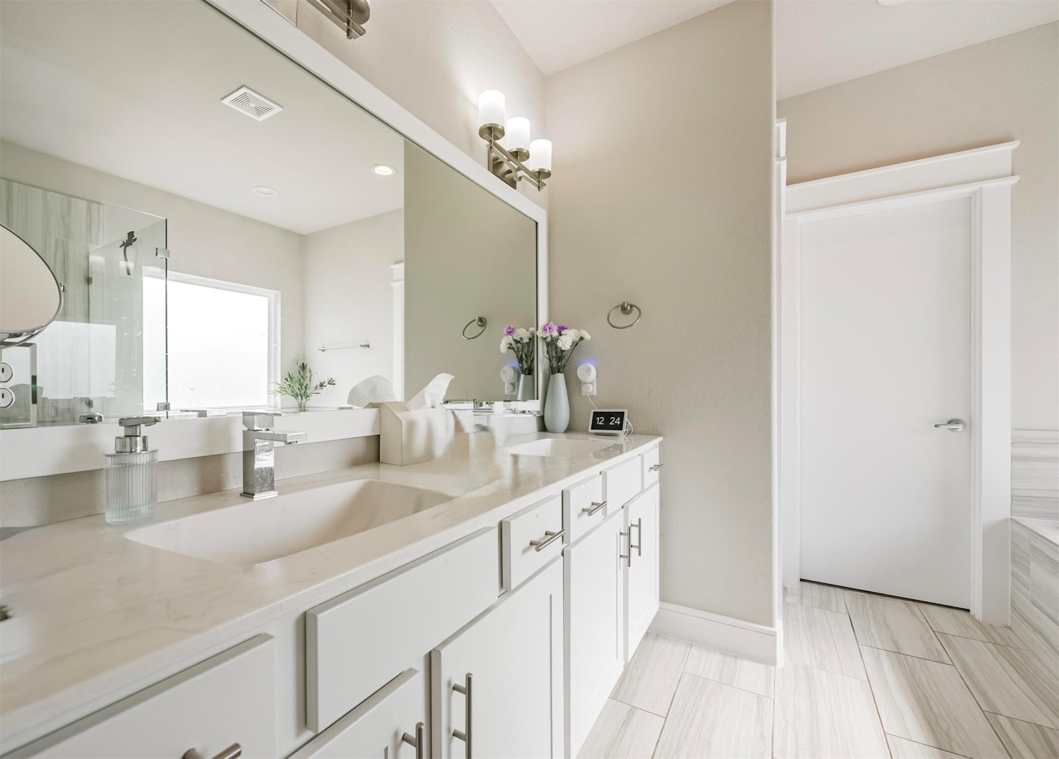 2503 Des Chaumes Street , Houston, TX, 77026 | 18298440 | Realty Texas LLC