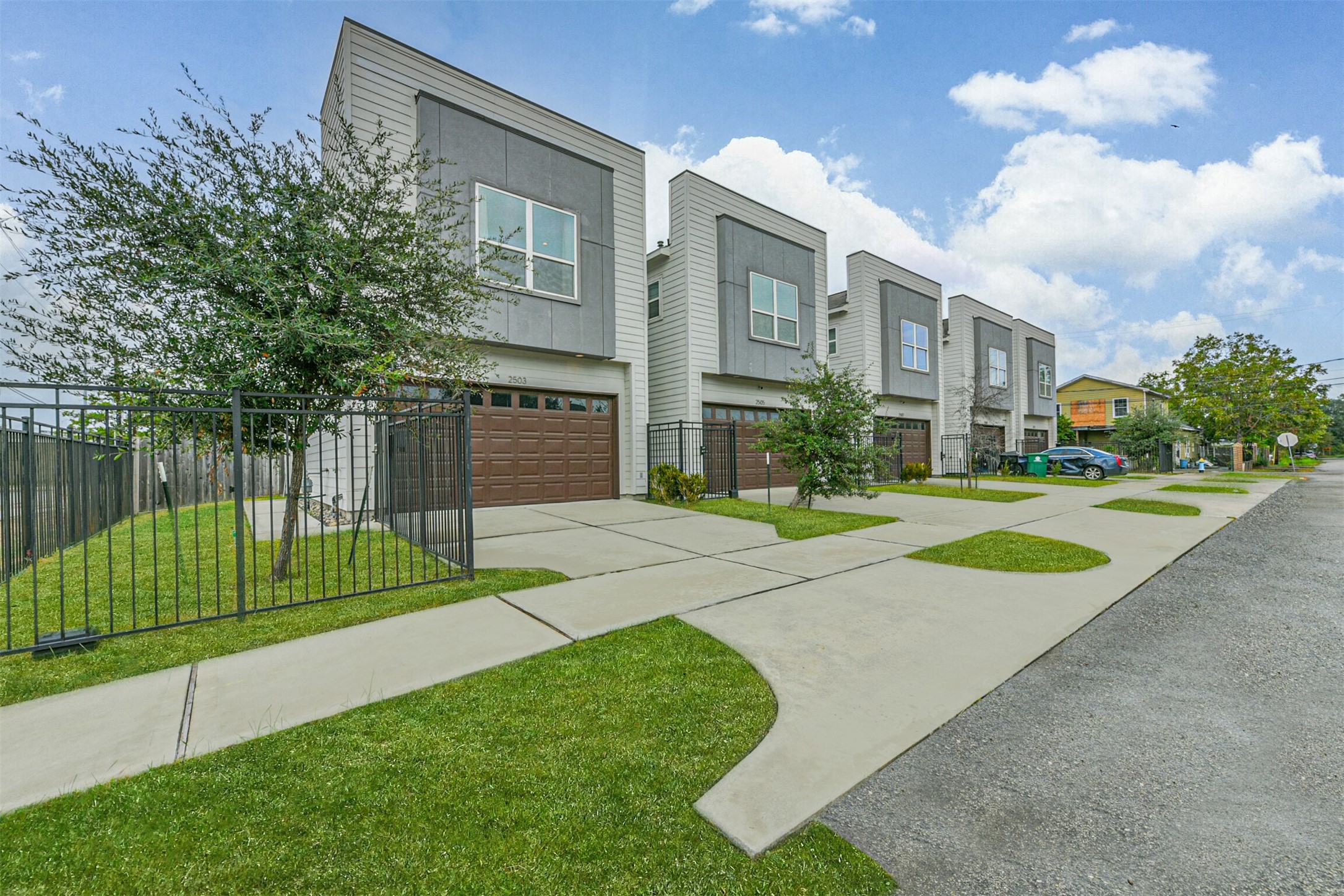 2503 Des Chaumes Street , Houston, TX, 77026 | 18298440 | Realty Texas LLC