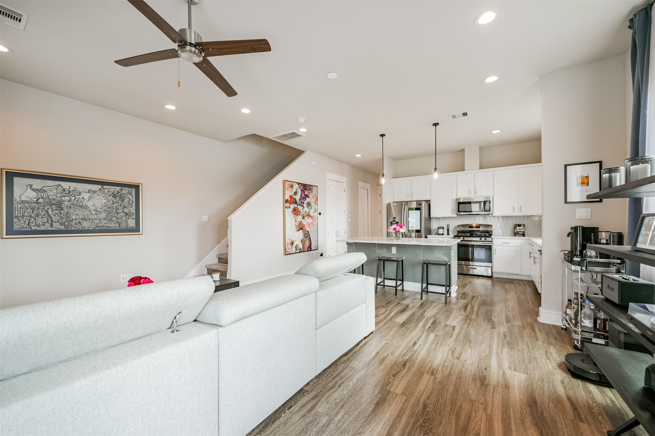 2503 Des Chaumes Street , Houston, TX, 77026 | 18298440 | Realty Texas LLC