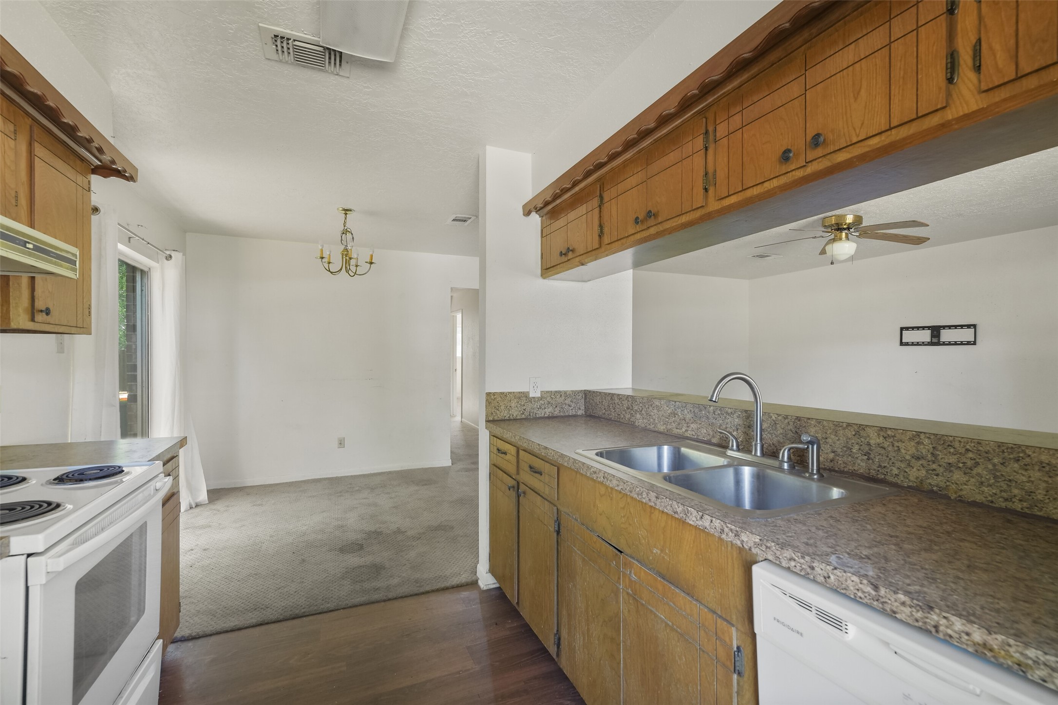217 Lazy Lane , Conroe, TX, 77301 | 59175507 | Realty Texas LLC