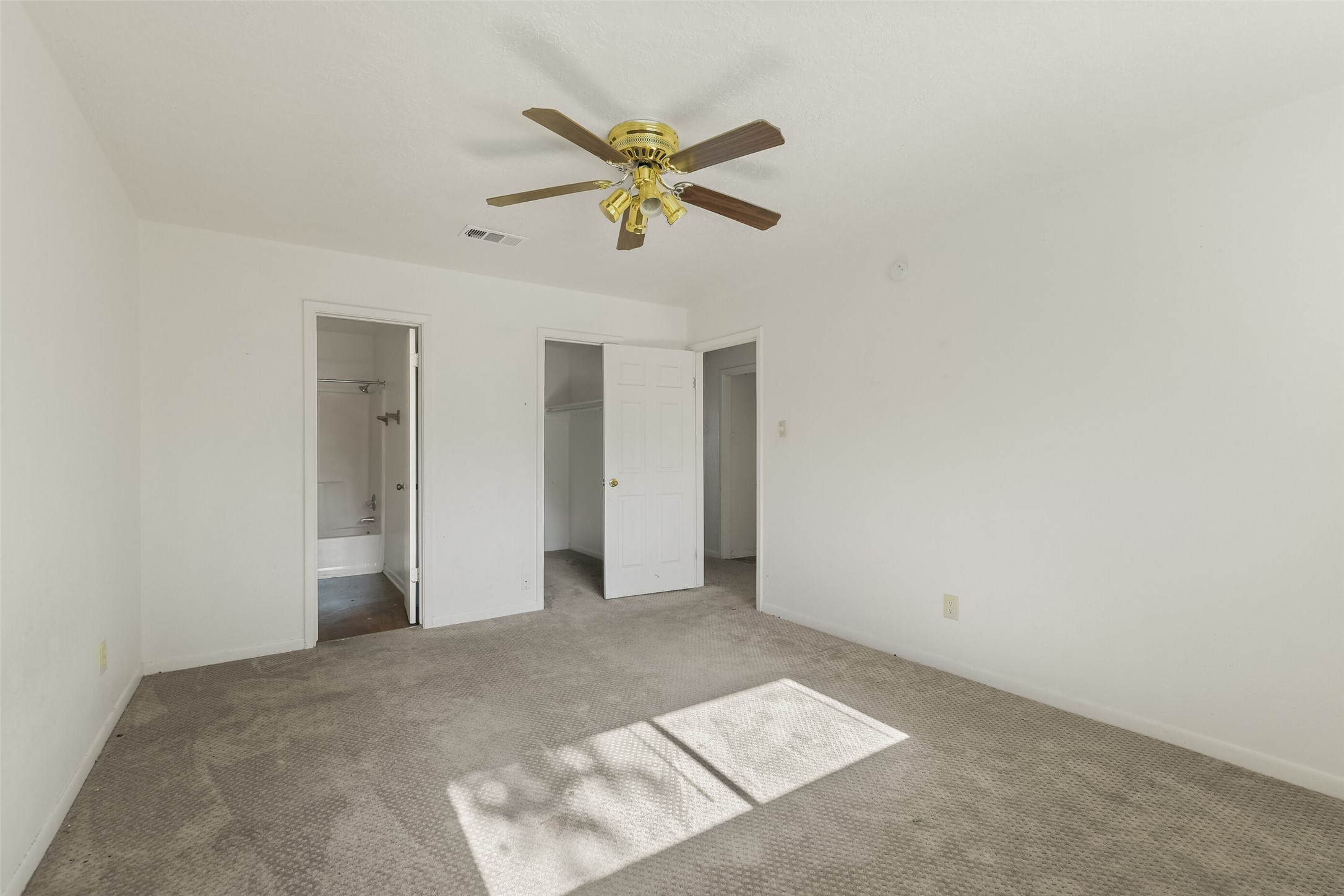 217 Lazy Lane , Conroe, TX, 77301 | 59175507 | Realty Texas LLC