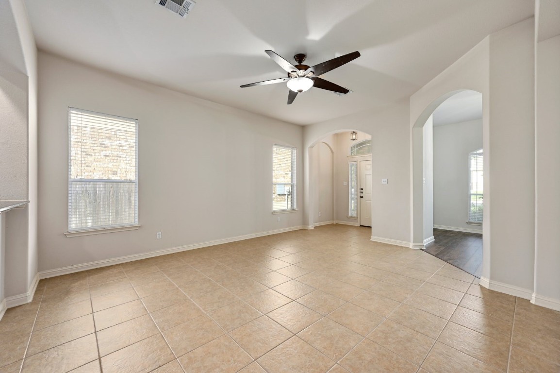 1809 Hidden Springs Path , Round Rock, TX, 78665 | 2337763 | Realty Texas LLC