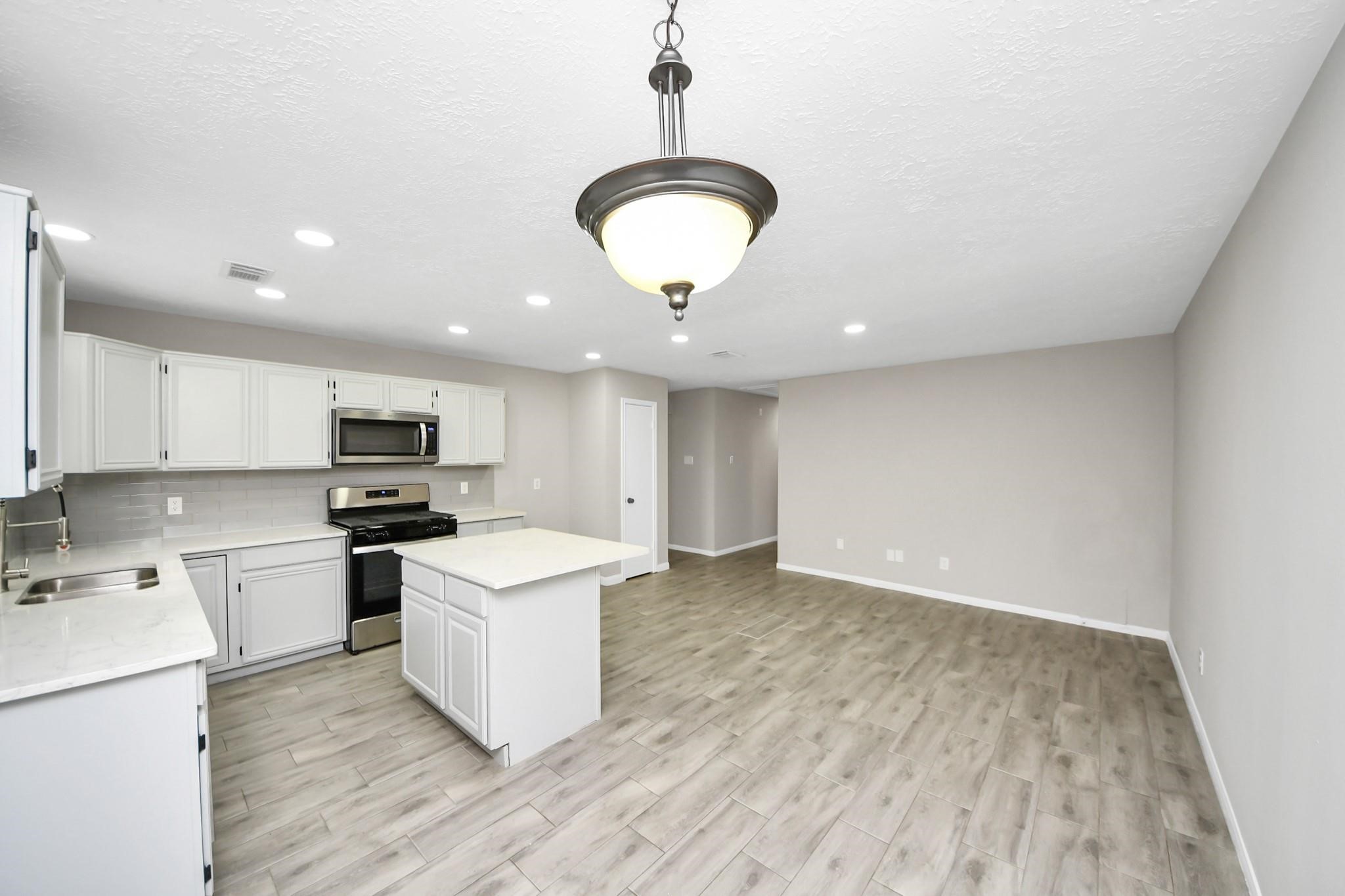 4915 Pecan Grove Dr , Pearland, TX, 77584 | 10247229 | Realty Texas LLC