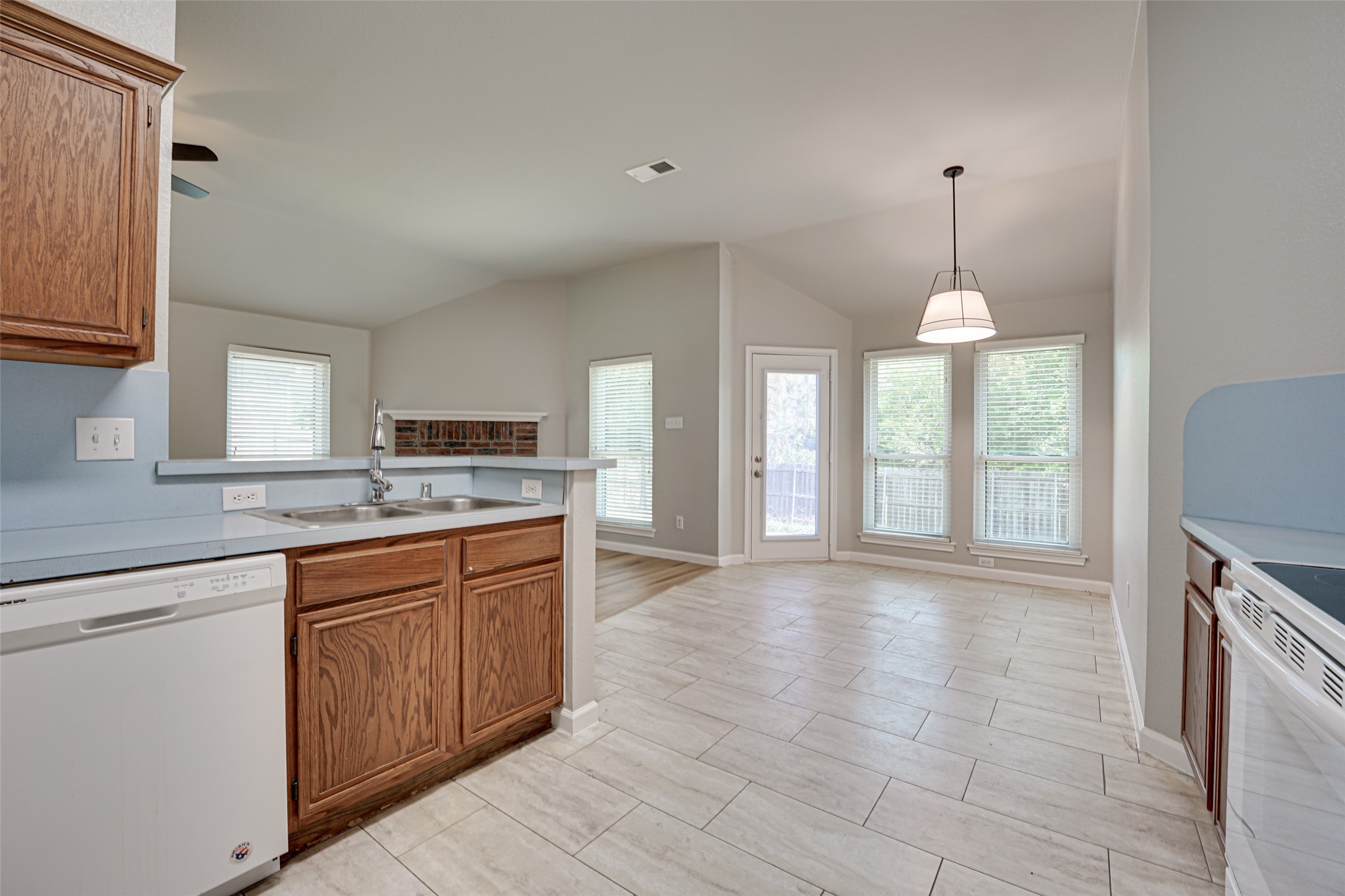 144 Woodcreek Drive , Rockwall, TX, 75032 | 20929126 | Realty Texas LLC