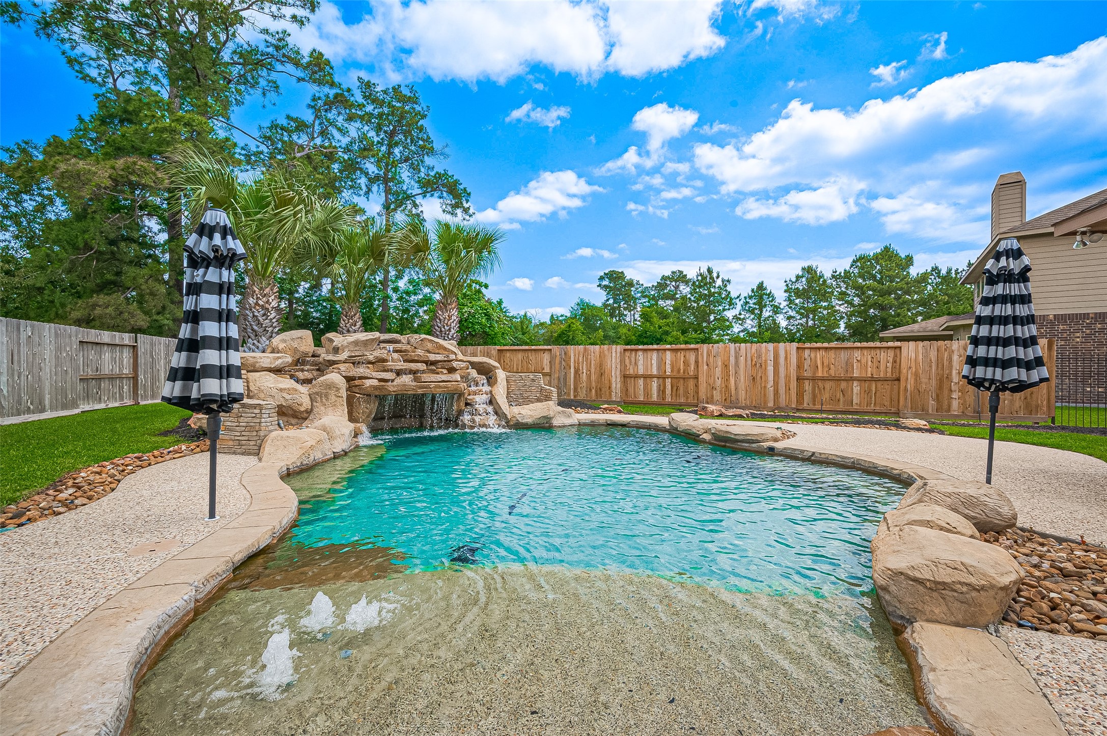 6 Sagamore Ridge Place , Spring, TX, 77389 | 63334532 | Realty Texas LLC