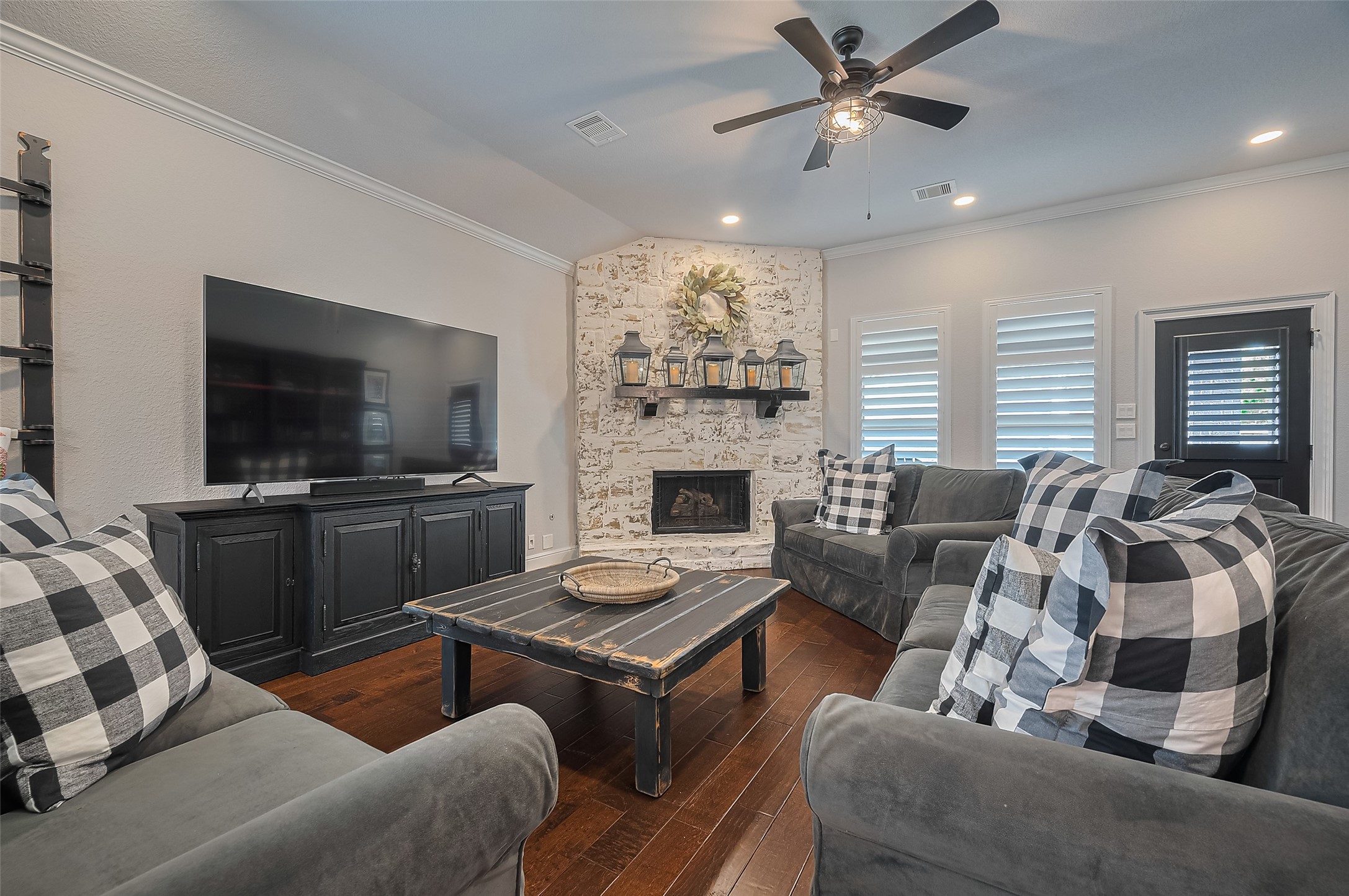 6 Sagamore Ridge Place , Spring, TX, 77389 | 63334532 | Realty Texas LLC