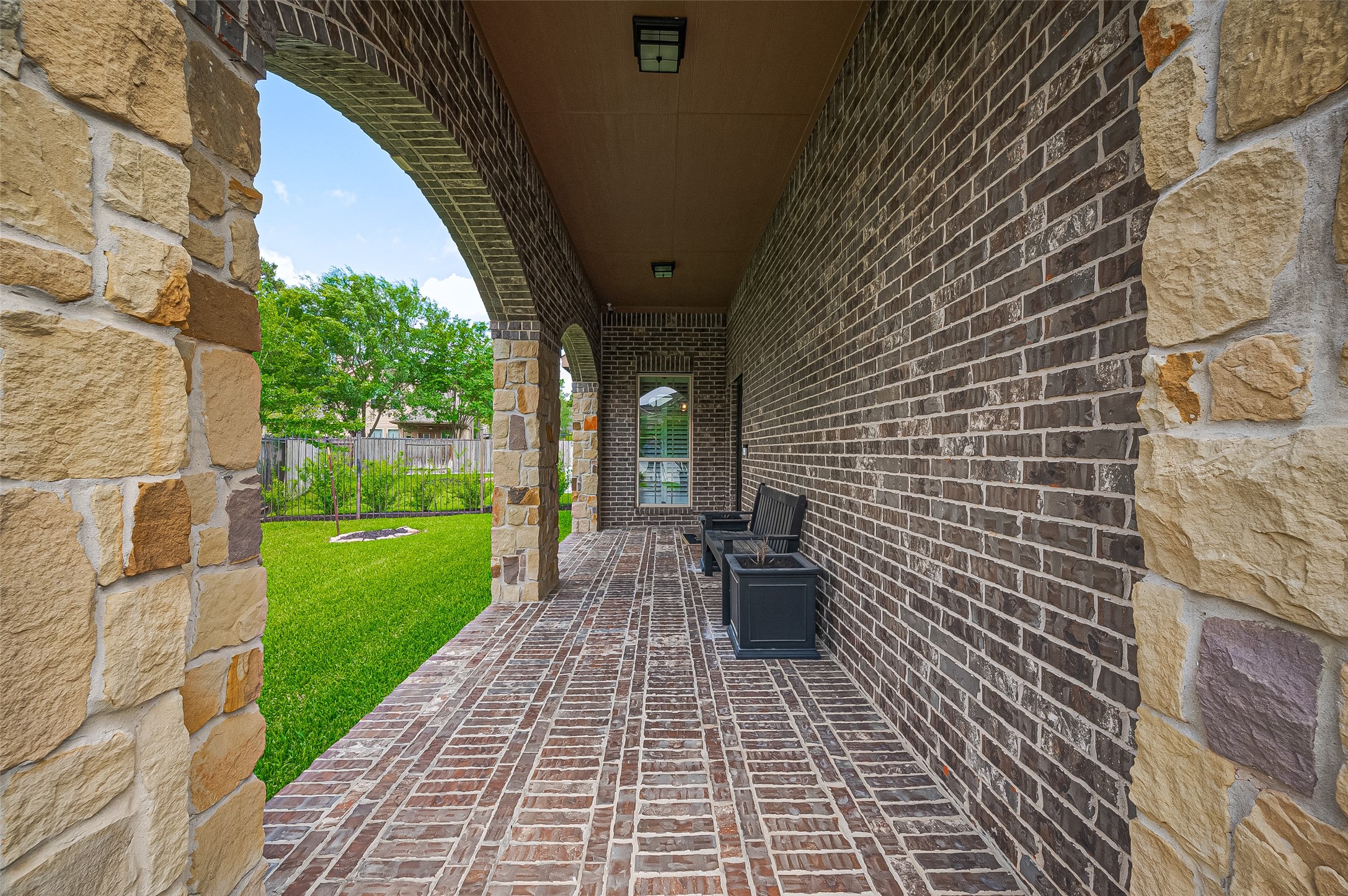 6 Sagamore Ridge Place , Spring, TX, 77389 | 63334532 | Realty Texas LLC