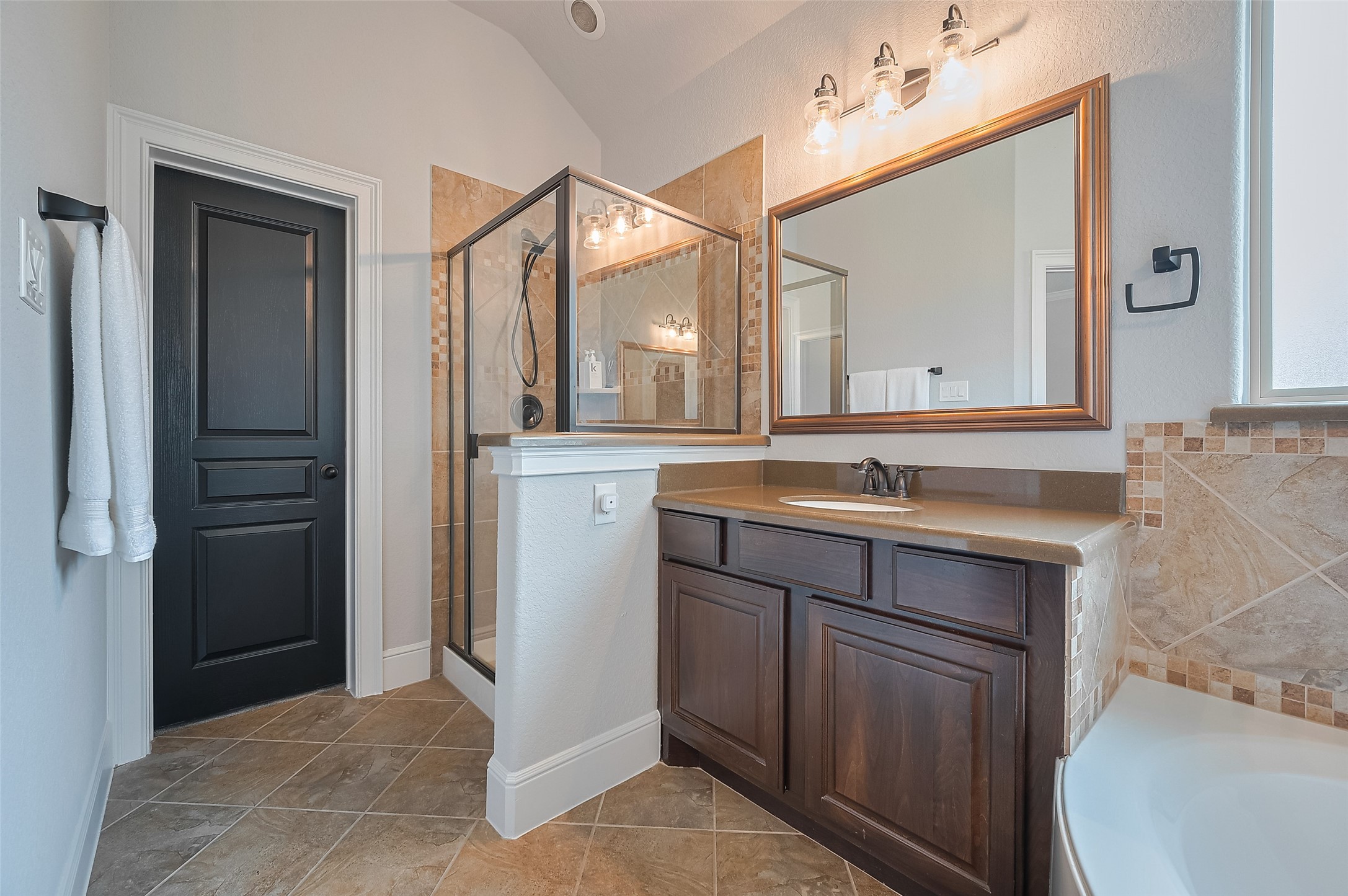 6 Sagamore Ridge Place , Spring, TX, 77389 | 63334532 | Realty Texas LLC