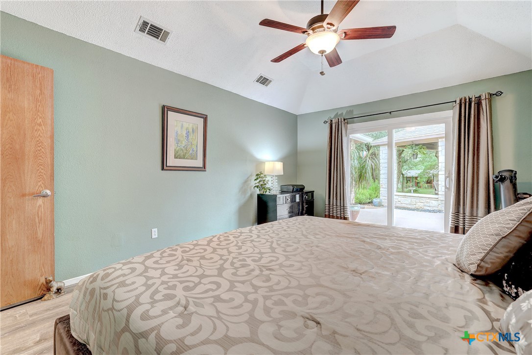 9840 N Live Oak Road , Salado, TX, 76571 | 578378 | Realty Texas LLC