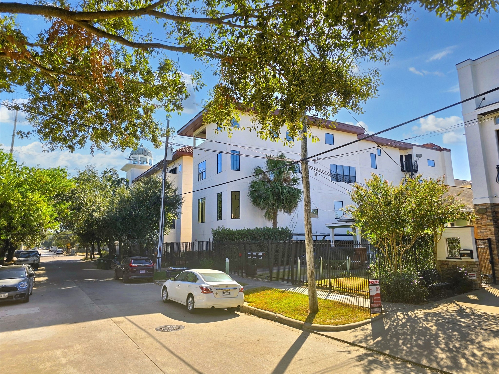 1700 Montrose Boulevard , Houston, TX, 77006 | 98088500 | Realty Texas LLC