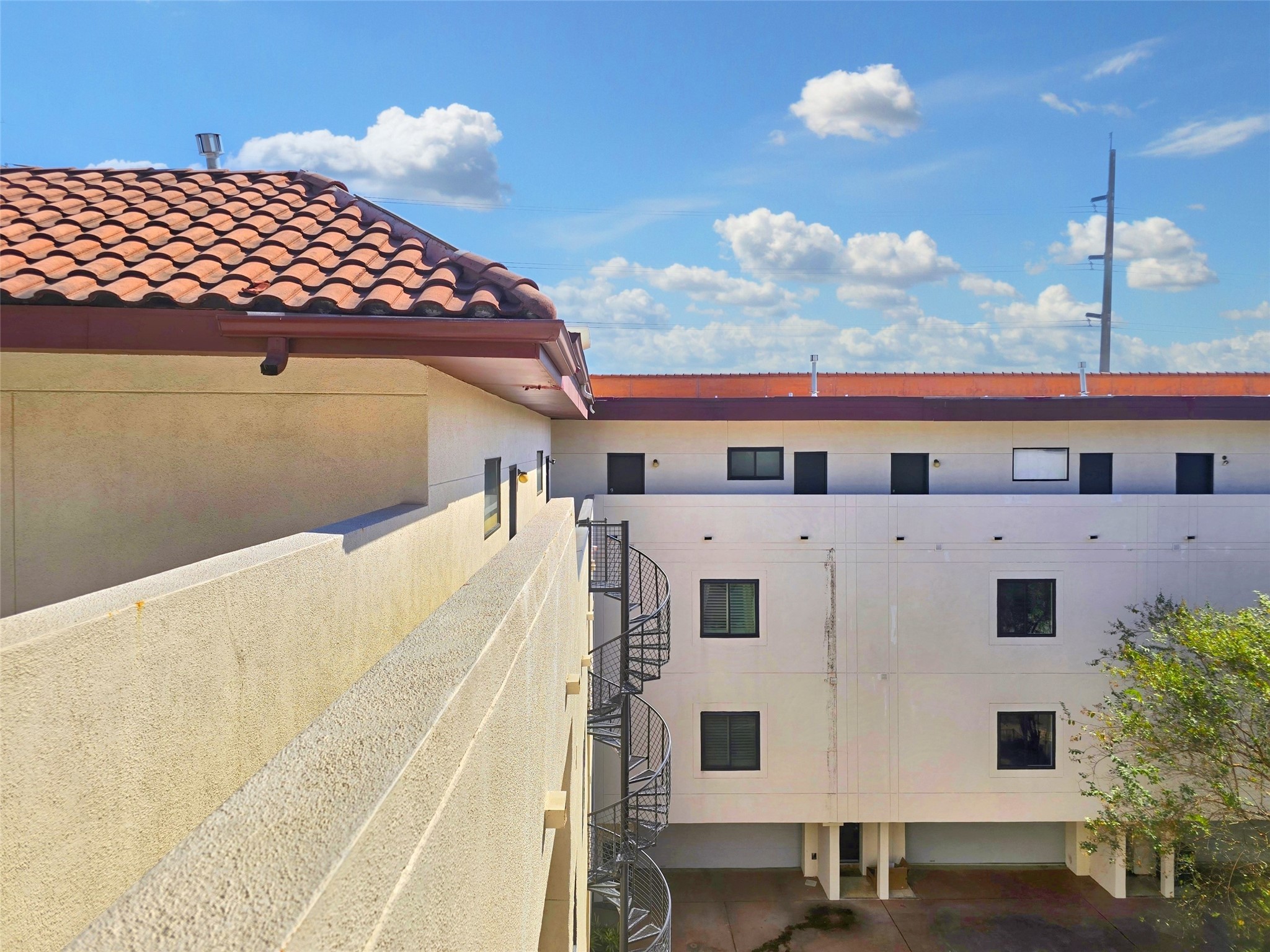 1700 Montrose Boulevard , Houston, TX, 77006 | 98088500 | Realty Texas LLC