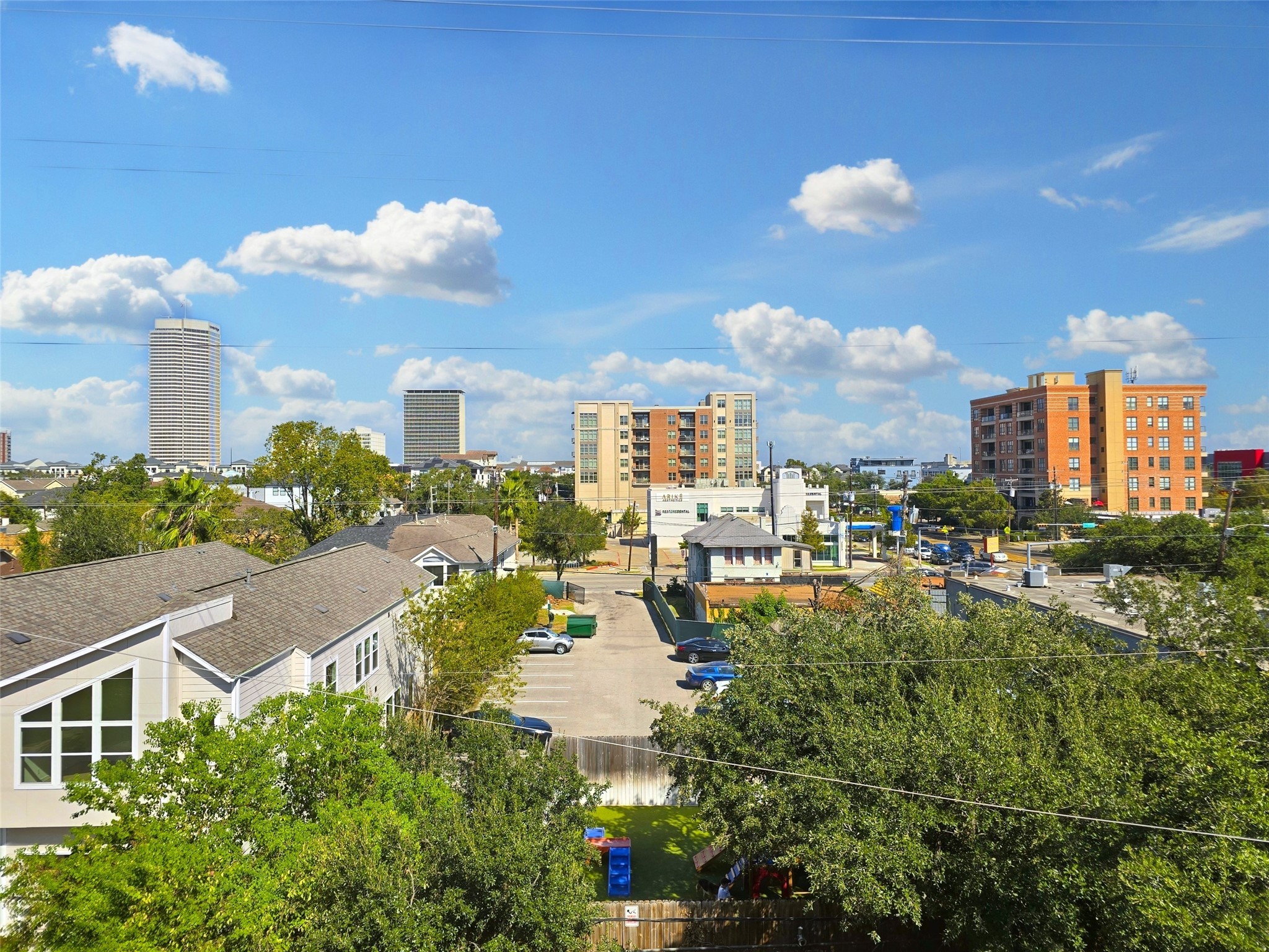 1700 Montrose Boulevard , Houston, TX, 77006 | 98088500 | Realty Texas LLC