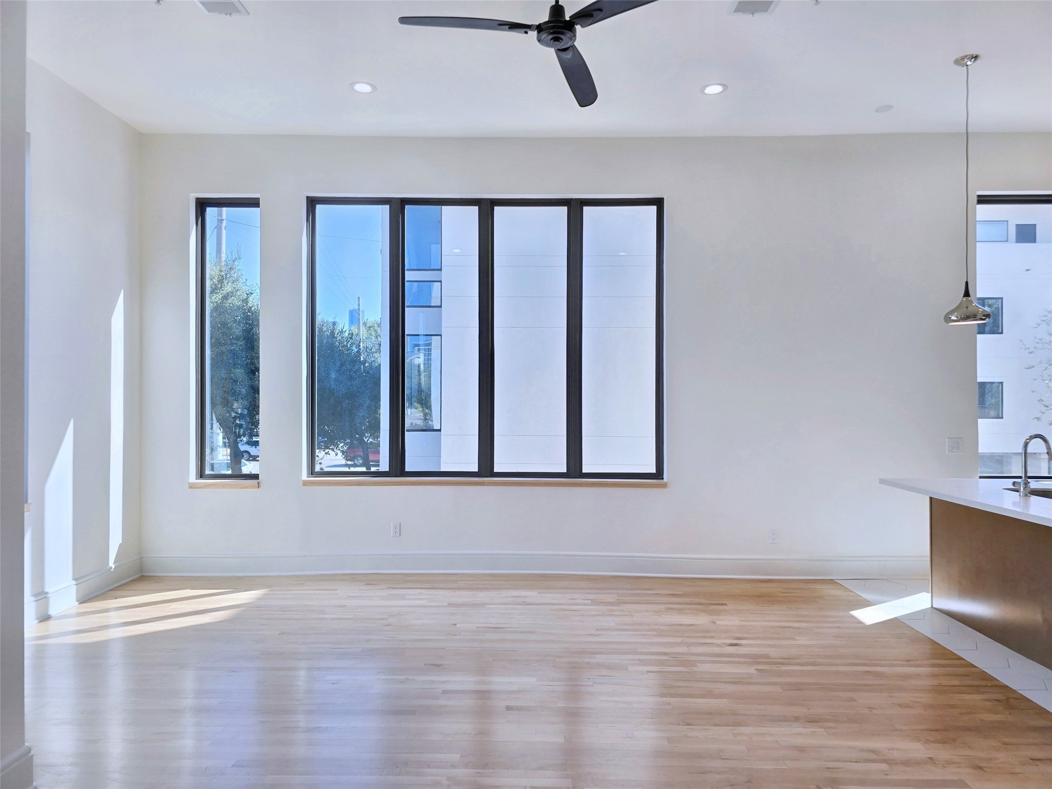 1700 Montrose Boulevard , Houston, TX, 77006 | 98088500 | Realty Texas LLC