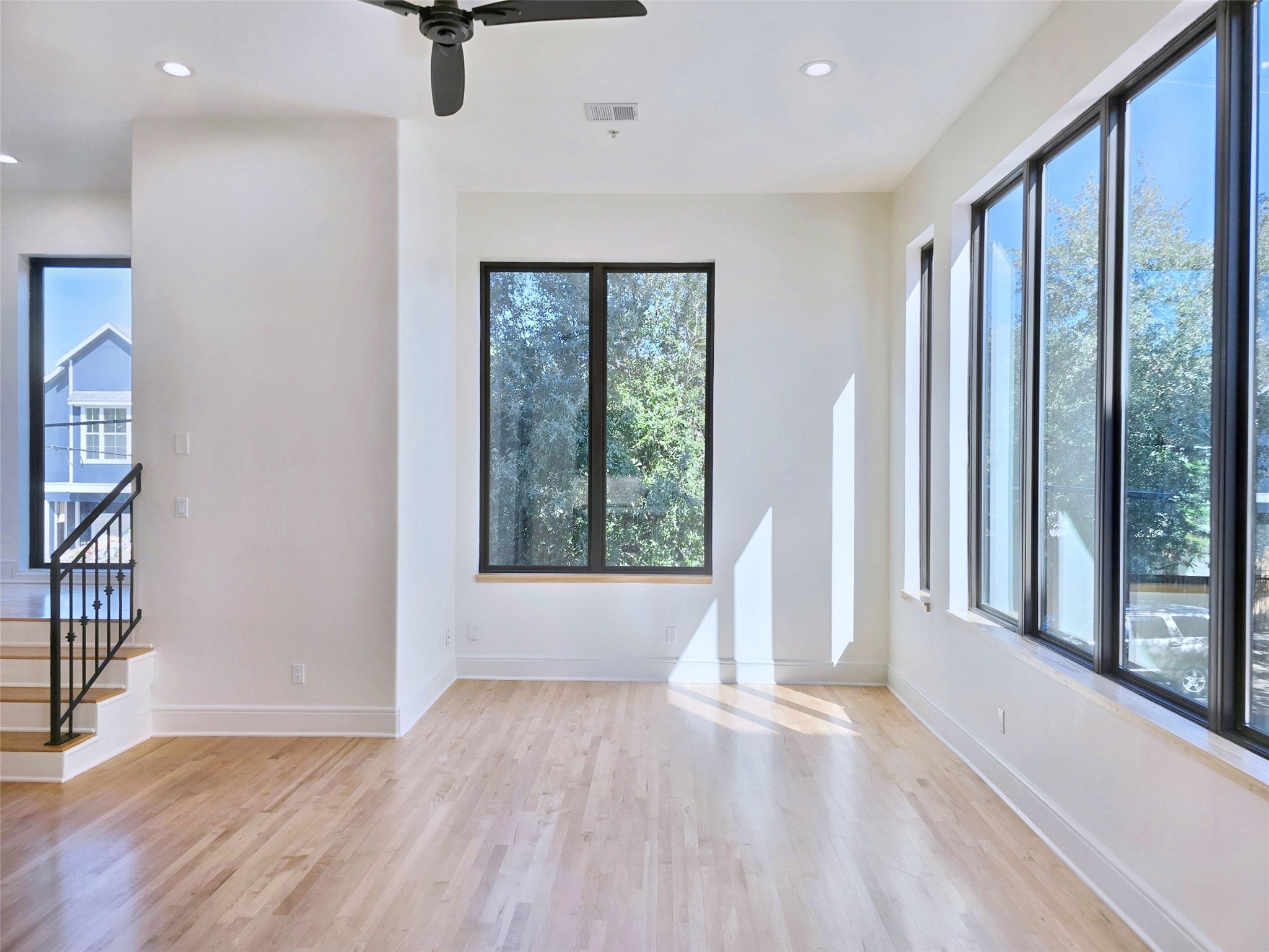1700 Montrose Boulevard , Houston, TX, 77006 | 98088500 | Realty Texas LLC