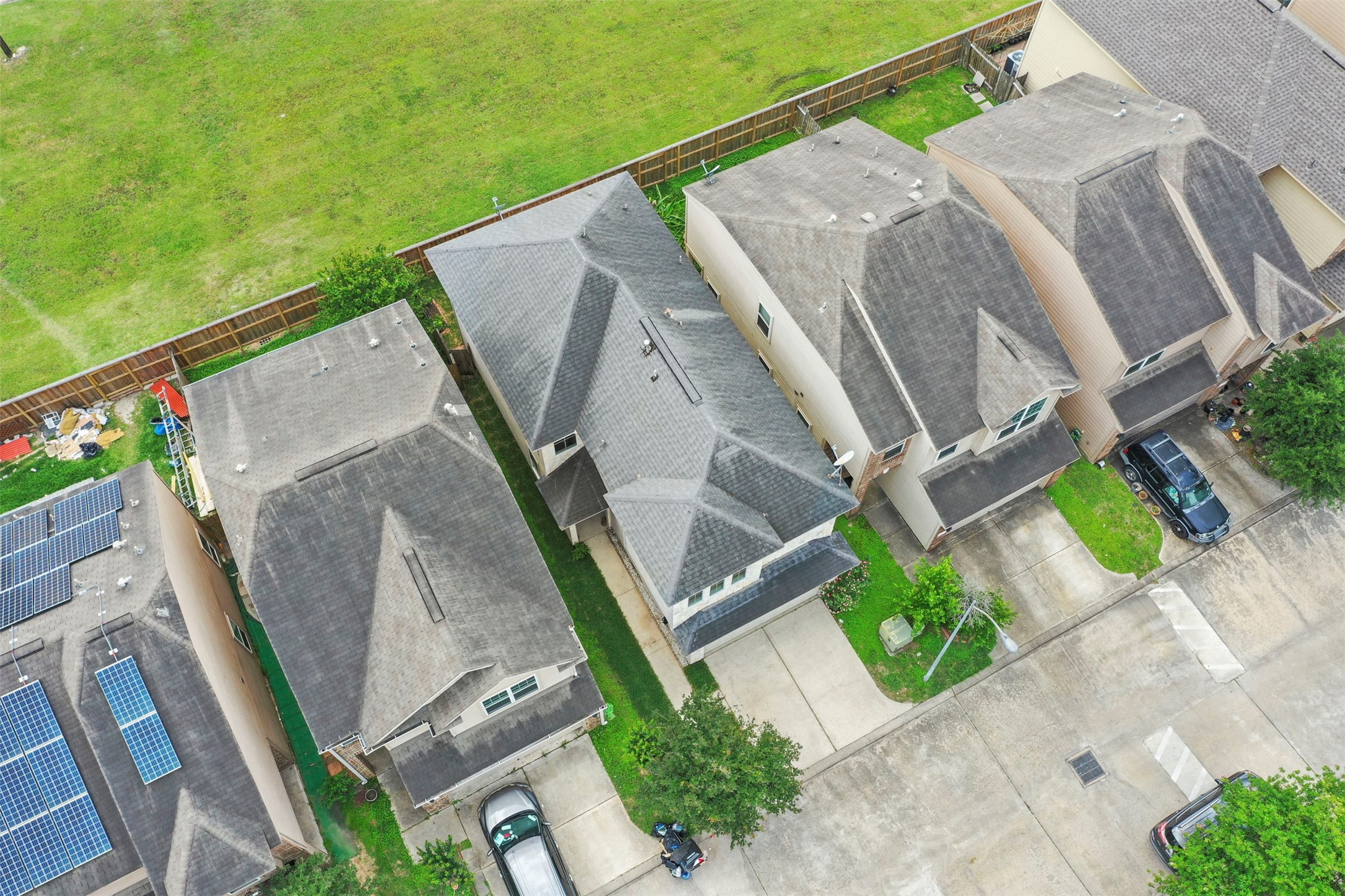 10911 Panther Court , Houston, TX, 77099 | 52609821 | Realty Texas LLC