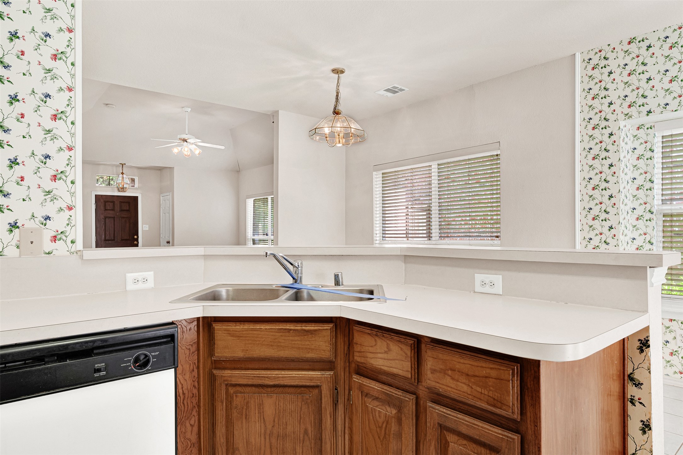 4520 LEE Street , Carrollton, TX, 75010 | 20925172 | Realty Texas LLC