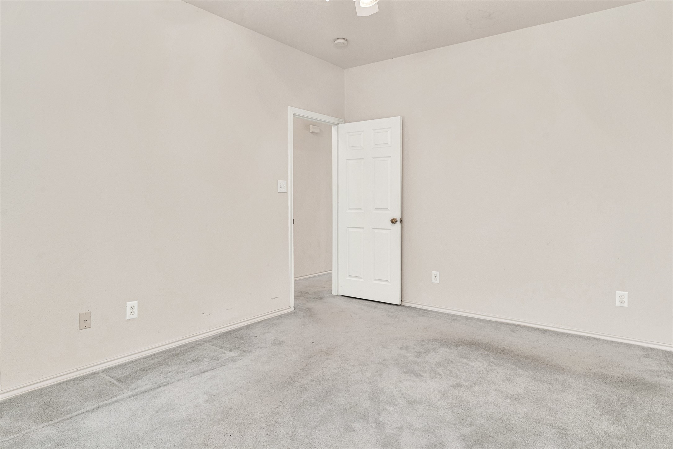 4520 LEE Street , Carrollton, TX, 75010 | 20925172 | Realty Texas LLC
