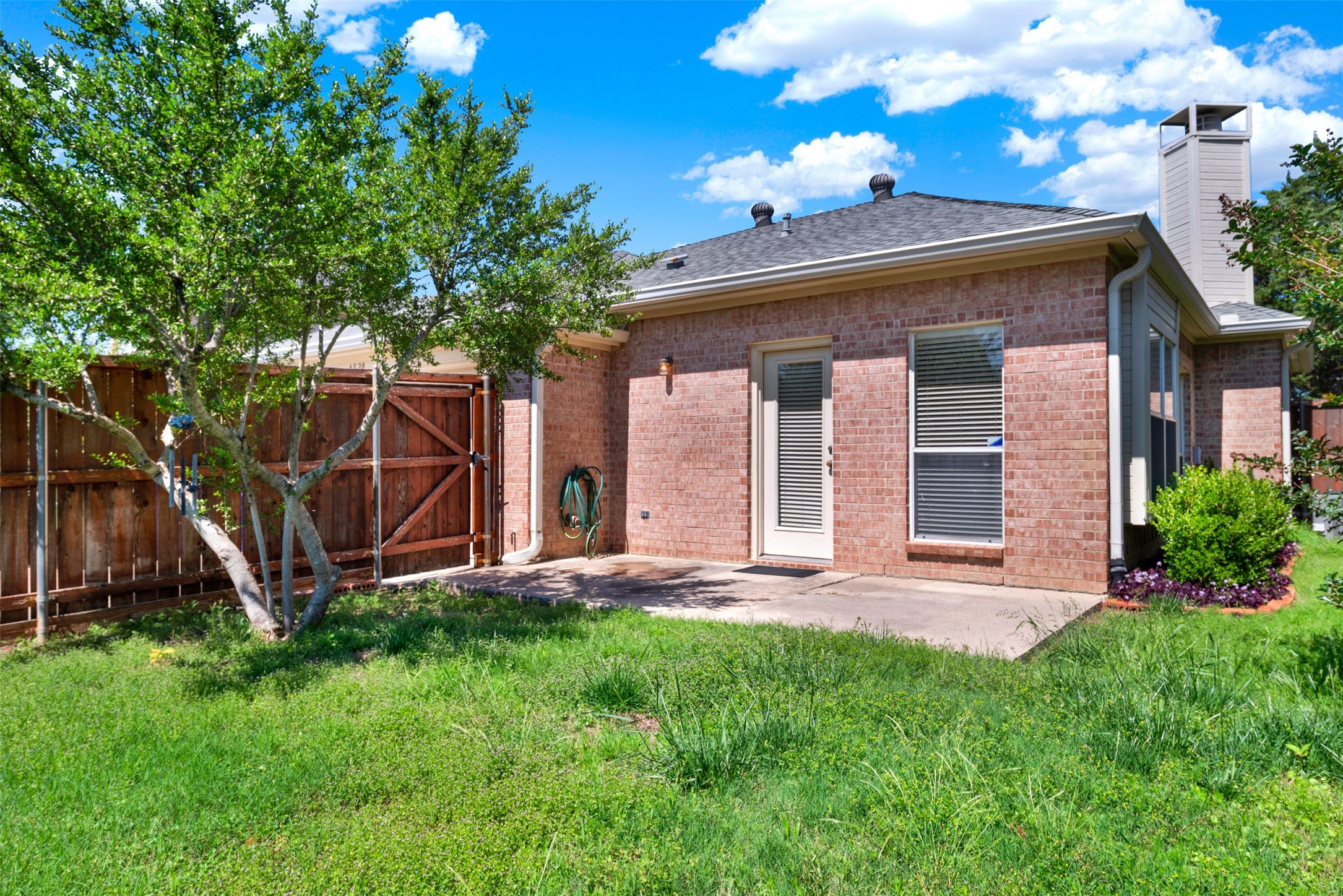 4520 LEE Street , Carrollton, TX, 75010 | 20925172 | Realty Texas LLC