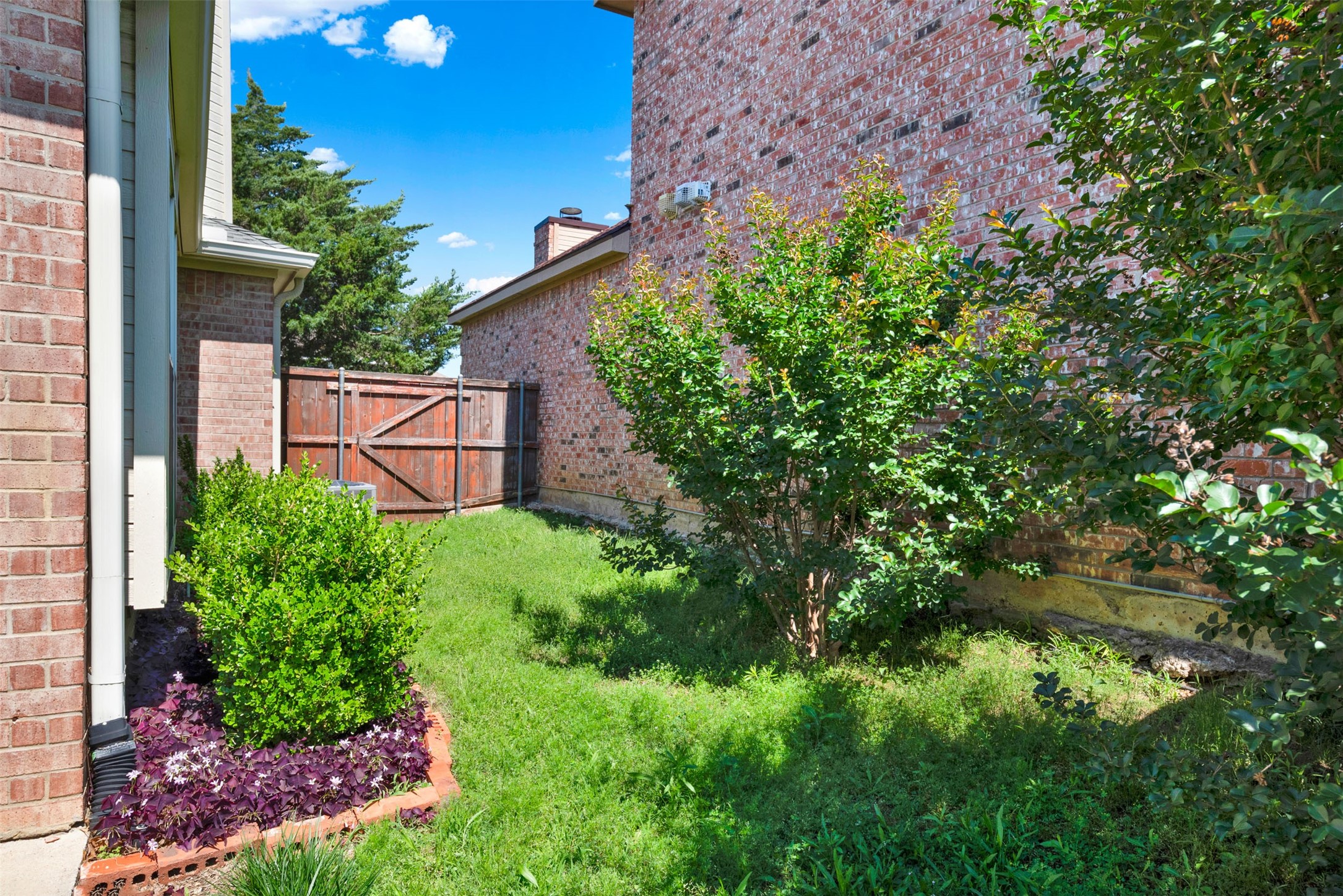 4520 LEE Street , Carrollton, TX, 75010 | 20925172 | Realty Texas LLC