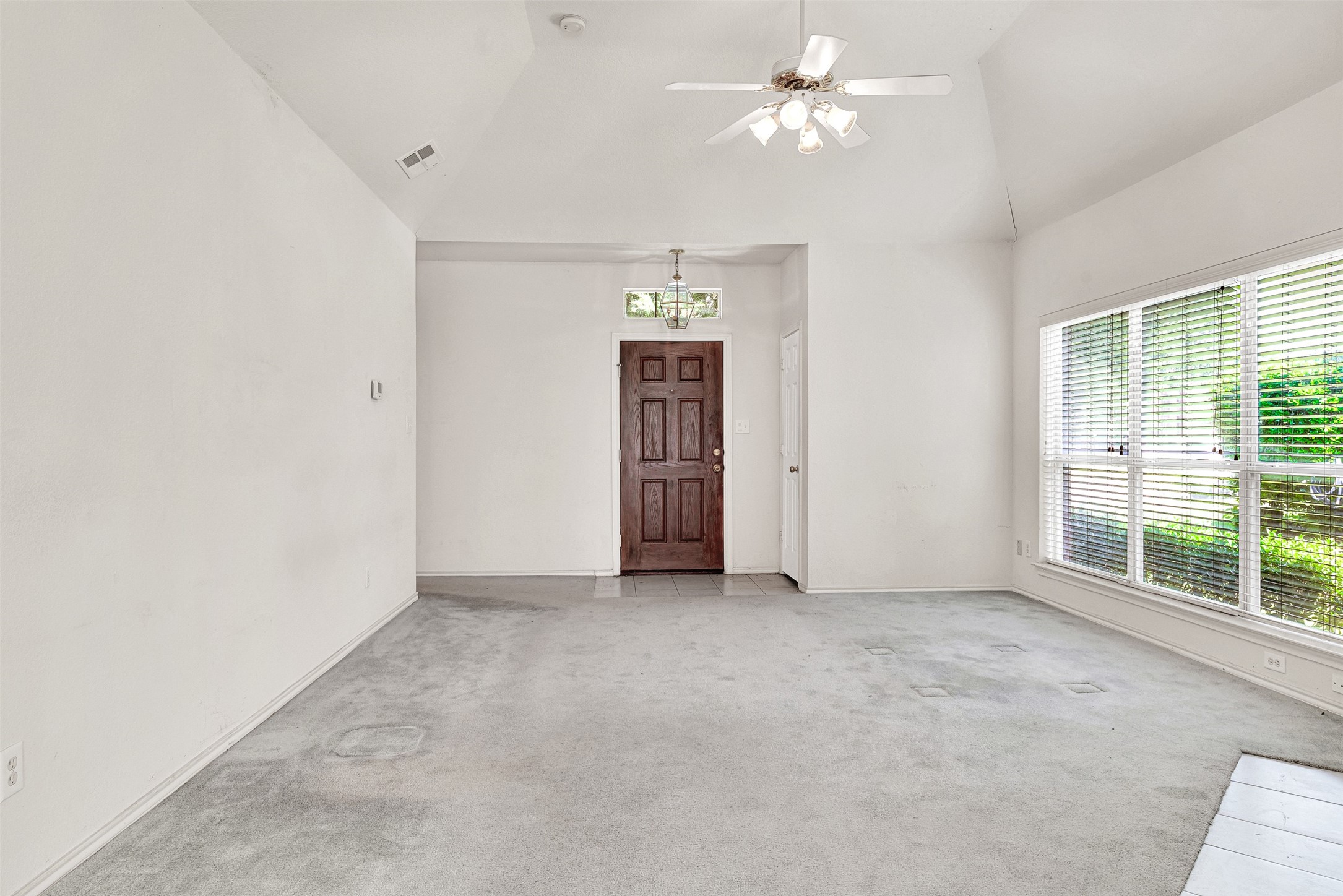 4520 LEE Street , Carrollton, TX, 75010 | 20925172 | Realty Texas LLC