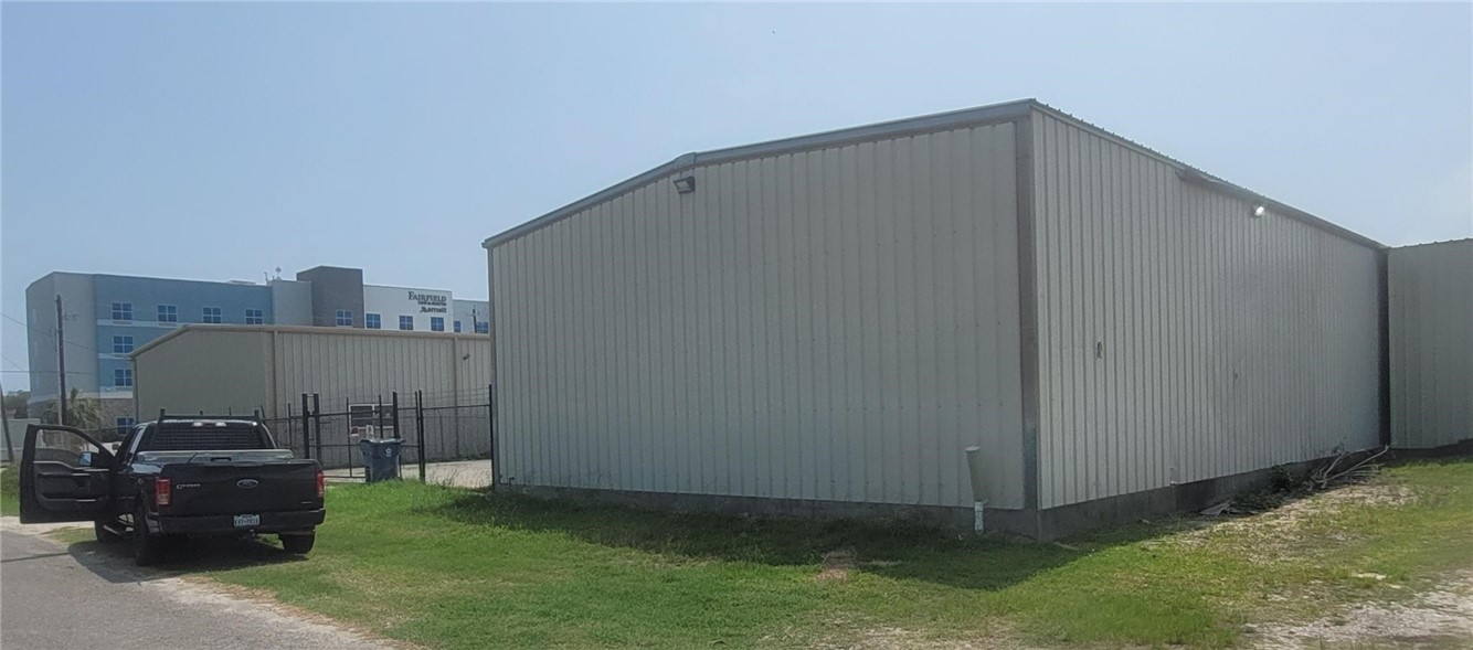 217 S 7th Street , Rockport, TX, 78382 | 458832 | Realty Texas LLC