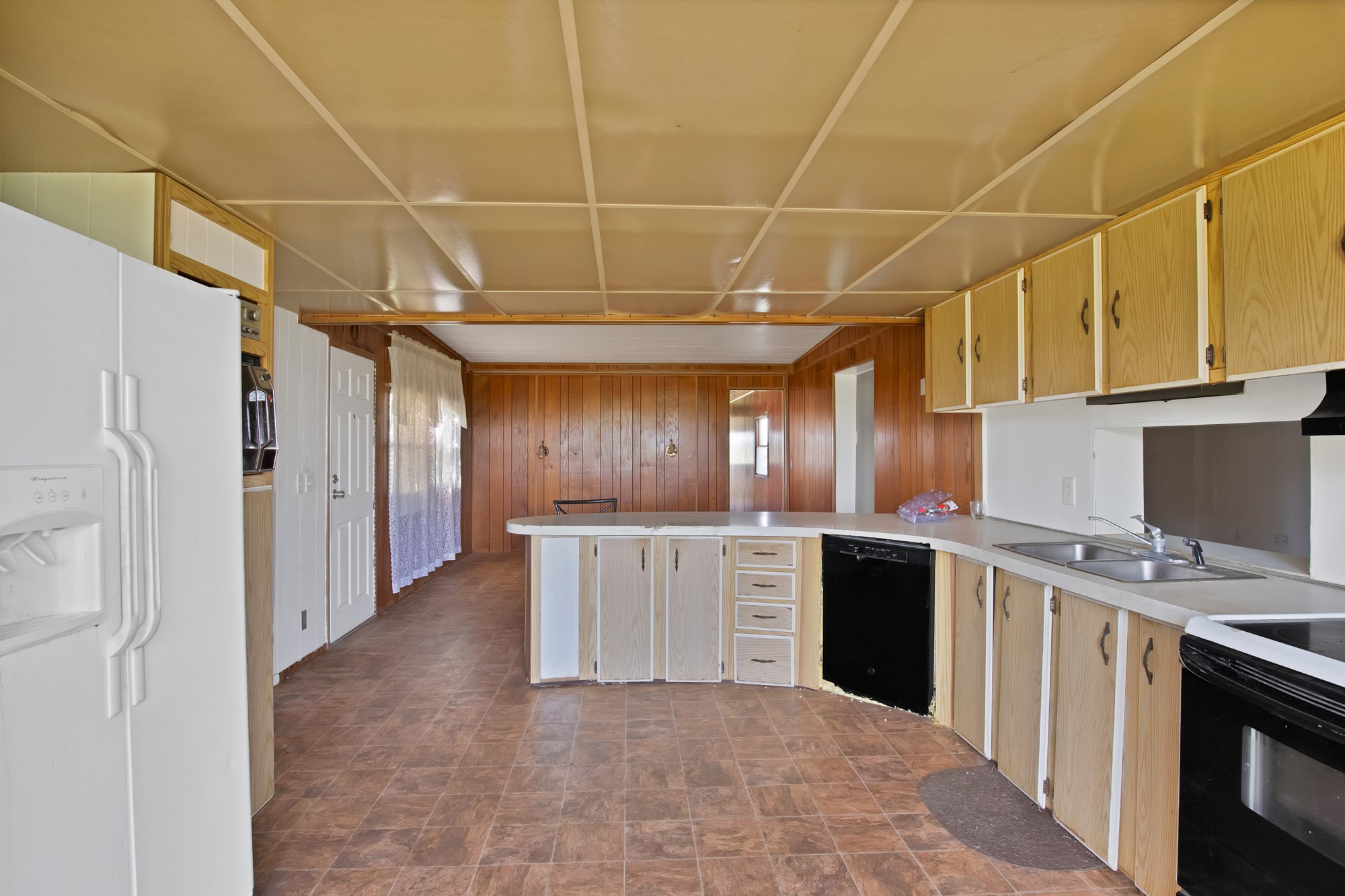 201 Fox Run Road, Cleburne, TX, 76033 | 20929791 | Realty Texas LLC