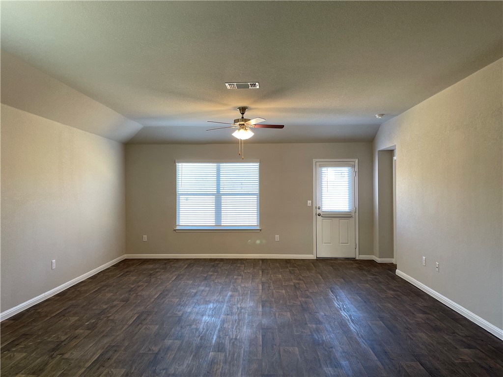 10825 Seguin Street , Austin, TX, 78754 | 8722310 | Realty Texas LLC