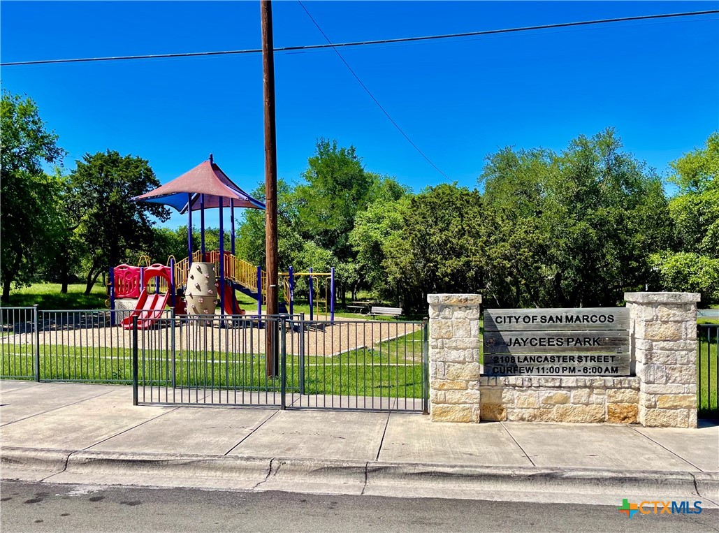 1816 Lancaster Street , San Marcos, TX, 78666 | 579067 | Realty Texas LLC