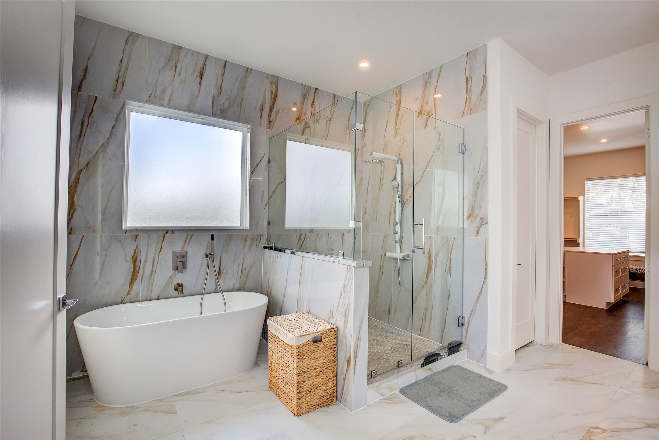 6702 Tyree Street , Dallas, TX, 75209 | 20930040 | Realty Texas LLC