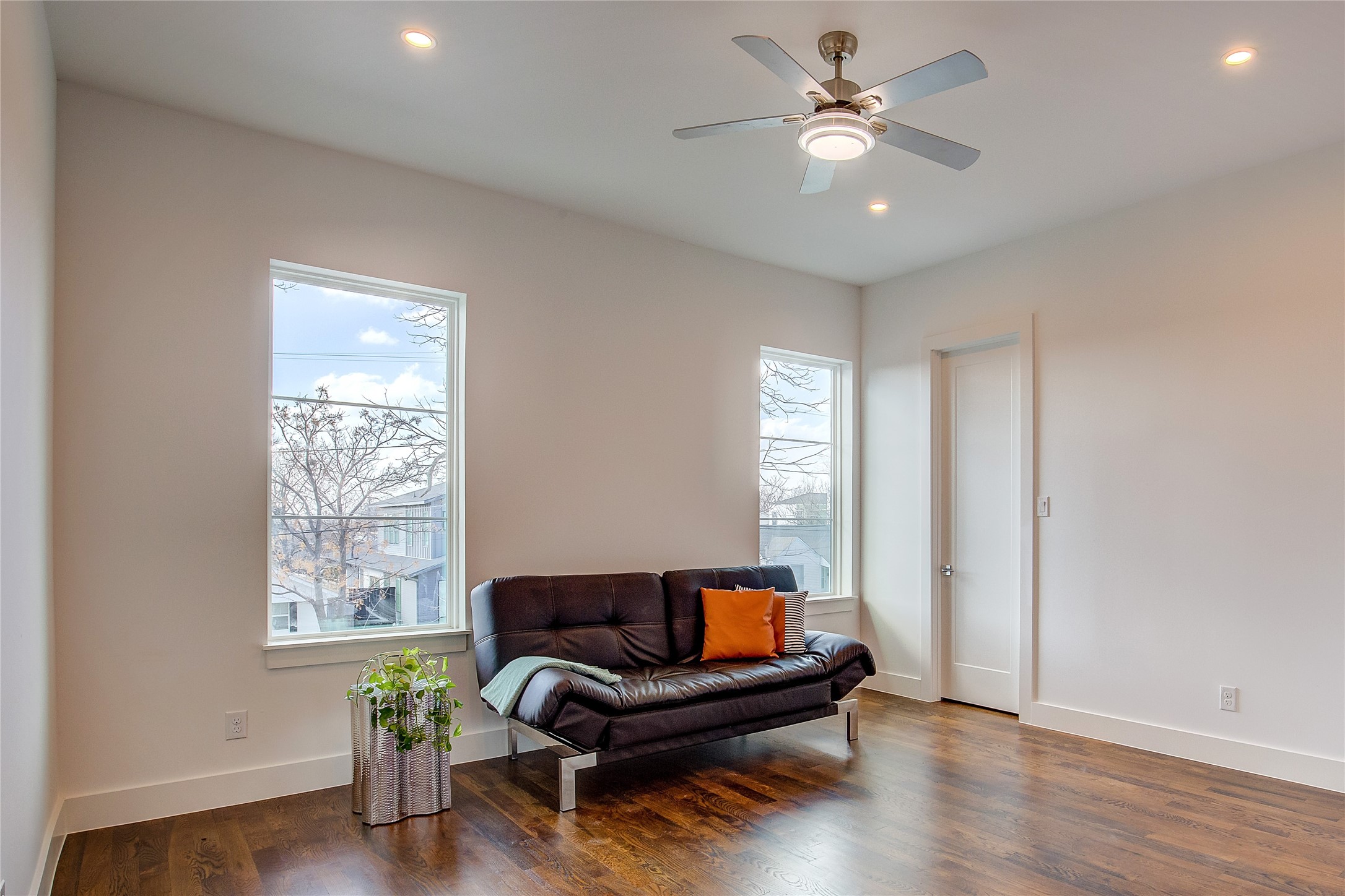 6702 Tyree Street , Dallas, TX, 75209 | 20930040 | Realty Texas LLC