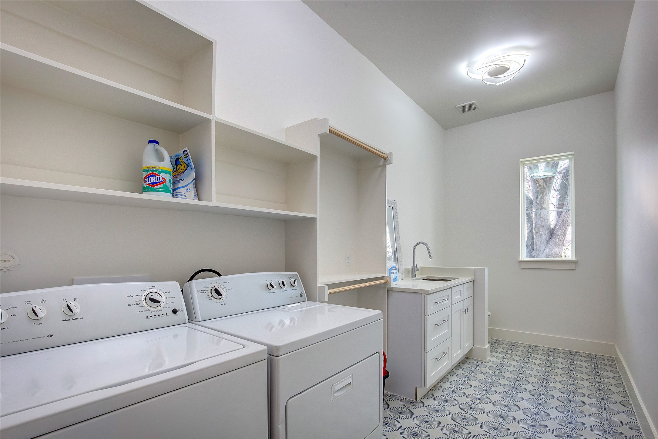 6702 Tyree Street , Dallas, TX, 75209 | 20930040 | Realty Texas LLC