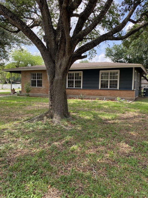 1301 Roosevelt Boulevard , Alice, TX, 78332 | 458845 | Realty Texas LLC