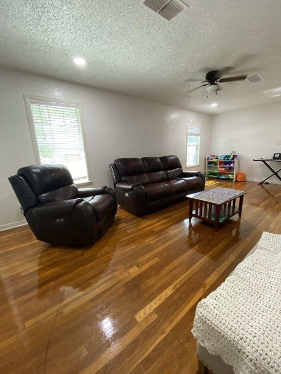 1301 Roosevelt Boulevard , Alice, TX, 78332 | 458845 | Realty Texas LLC