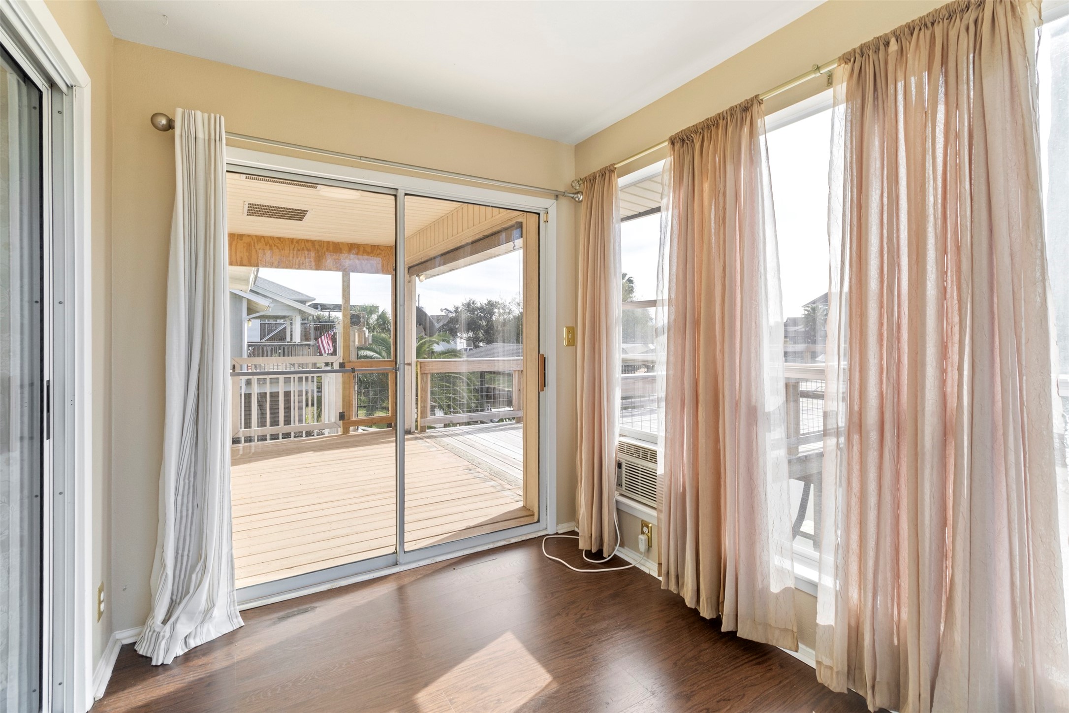 16 N Omega Street , La Marque, TX, 77568 | 17953781 | Realty Texas LLC