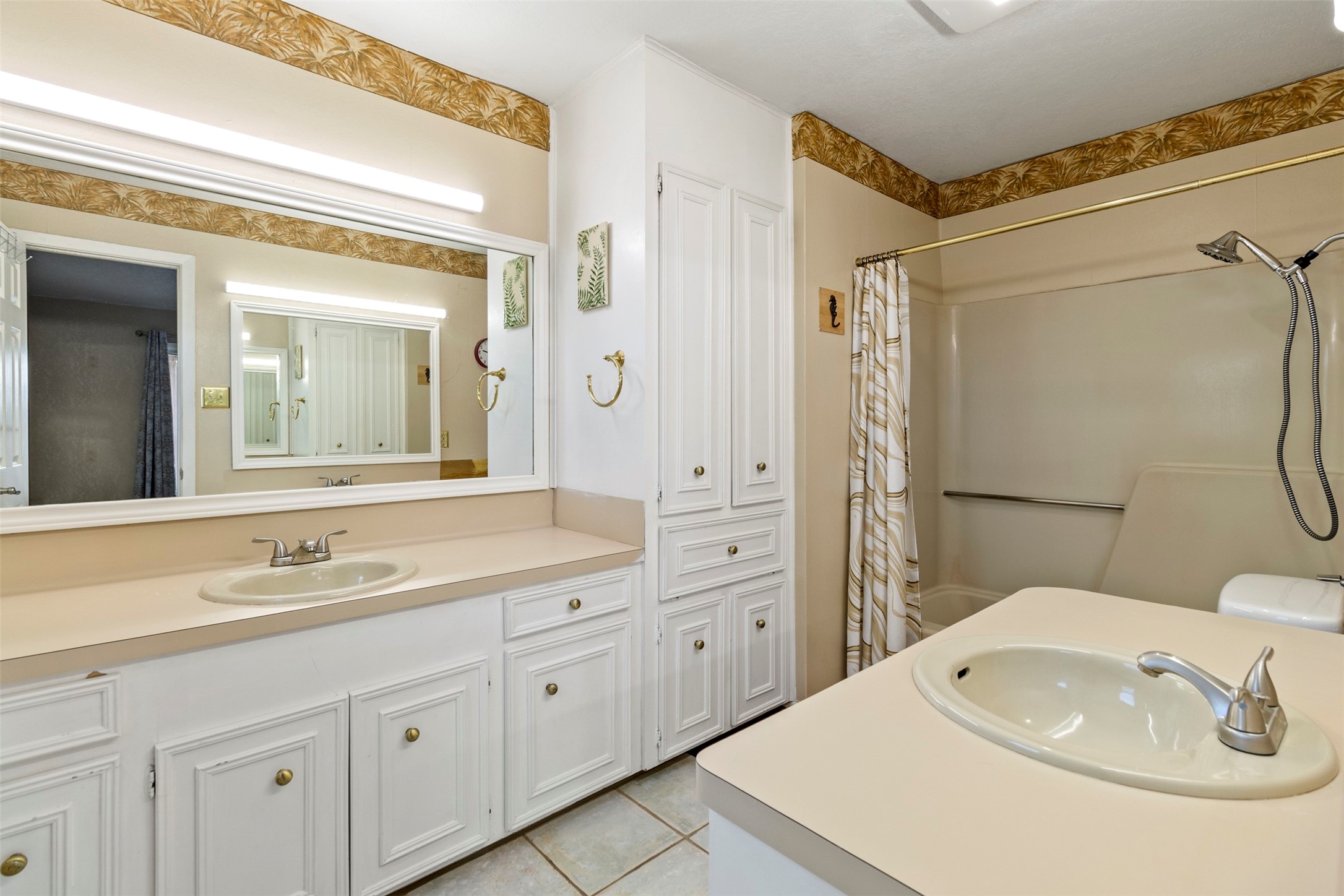16 N Omega Street , La Marque, TX, 77568 | 17953781 | Realty Texas LLC