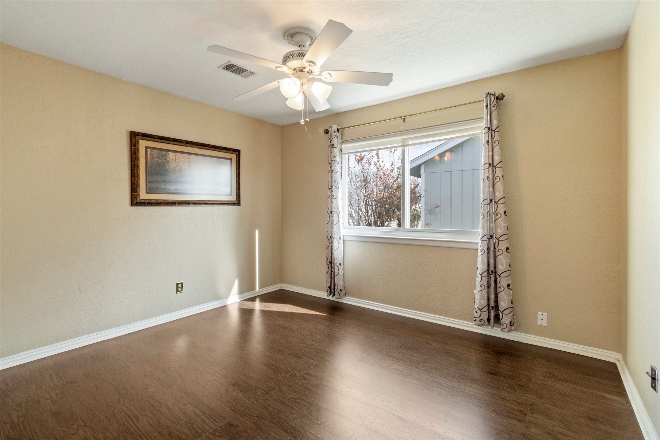16 N Omega Street , La Marque, TX, 77568 | 17953781 | Realty Texas LLC