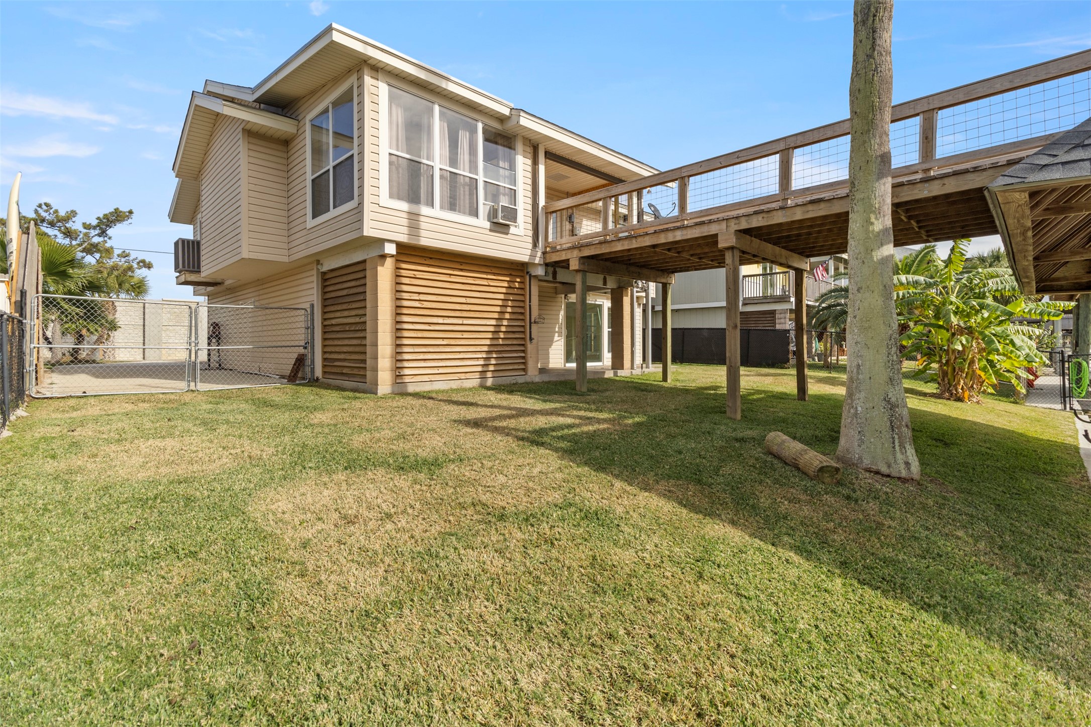 16 N Omega Street , La Marque, TX, 77568 | 17953781 | Realty Texas LLC