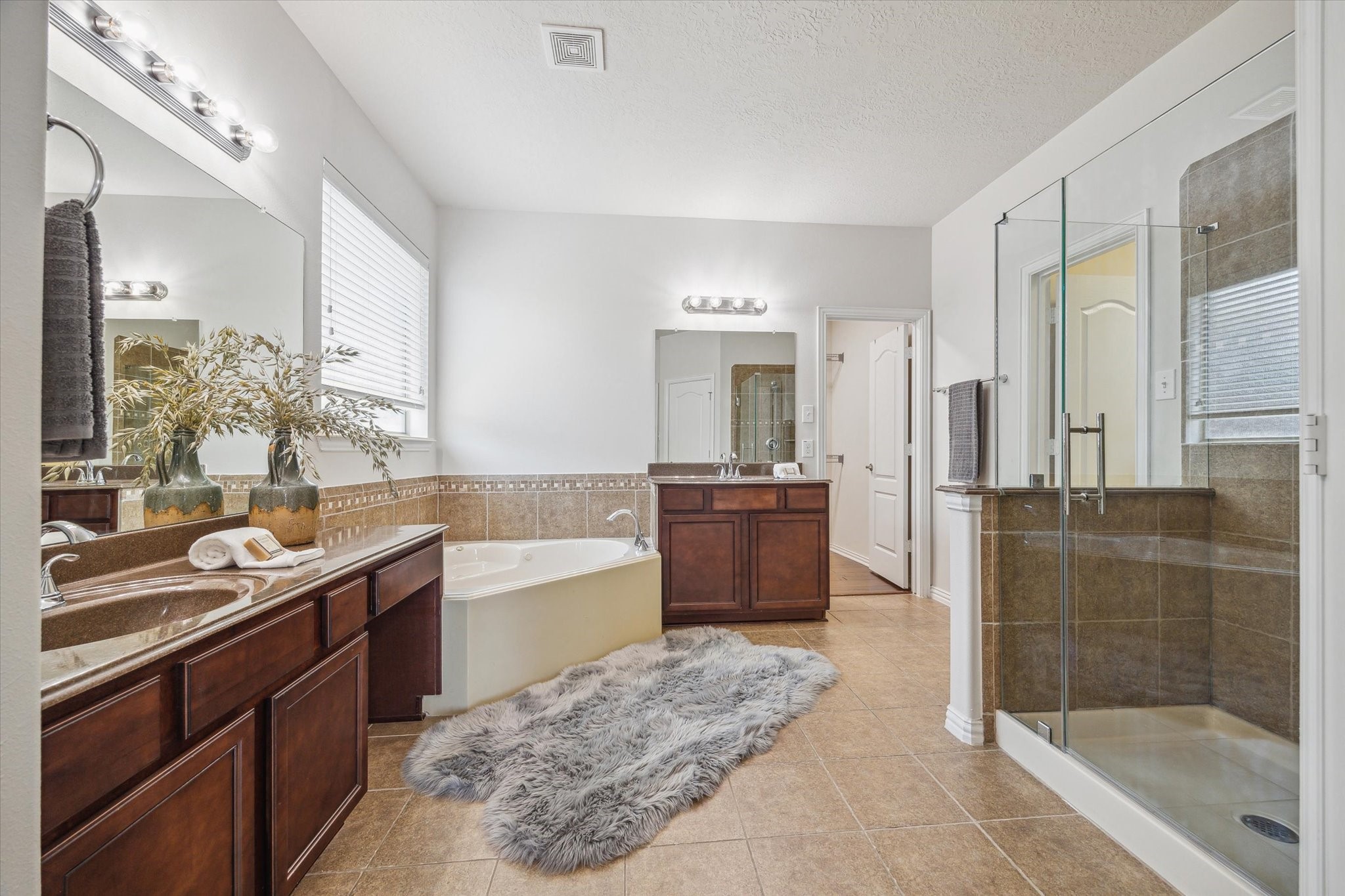 2929 Auburn Woods Drive , Pearland, TX, 77581 | 60176028 | Realty Texas LLC