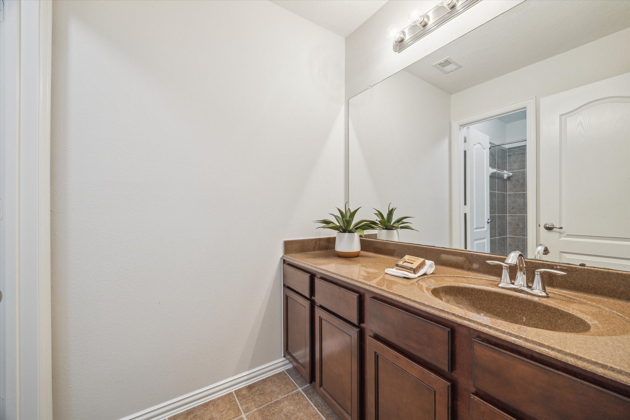 2929 Auburn Woods Drive , Pearland, TX, 77581 | 60176028 | Realty Texas LLC