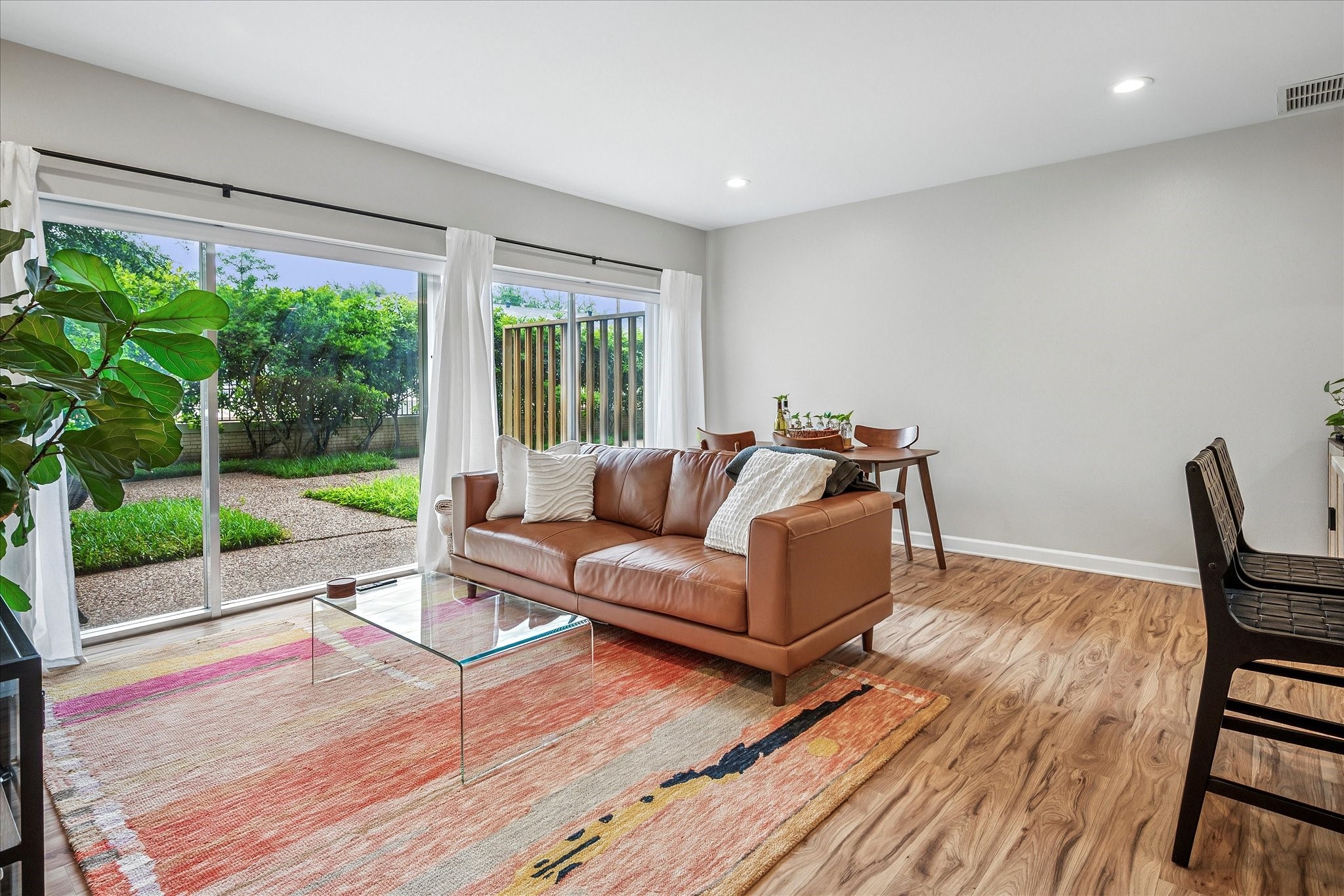 6211 W Northwest Highway G110 , Dallas, TX, 75225 | 20927794 | Realty Texas LLC