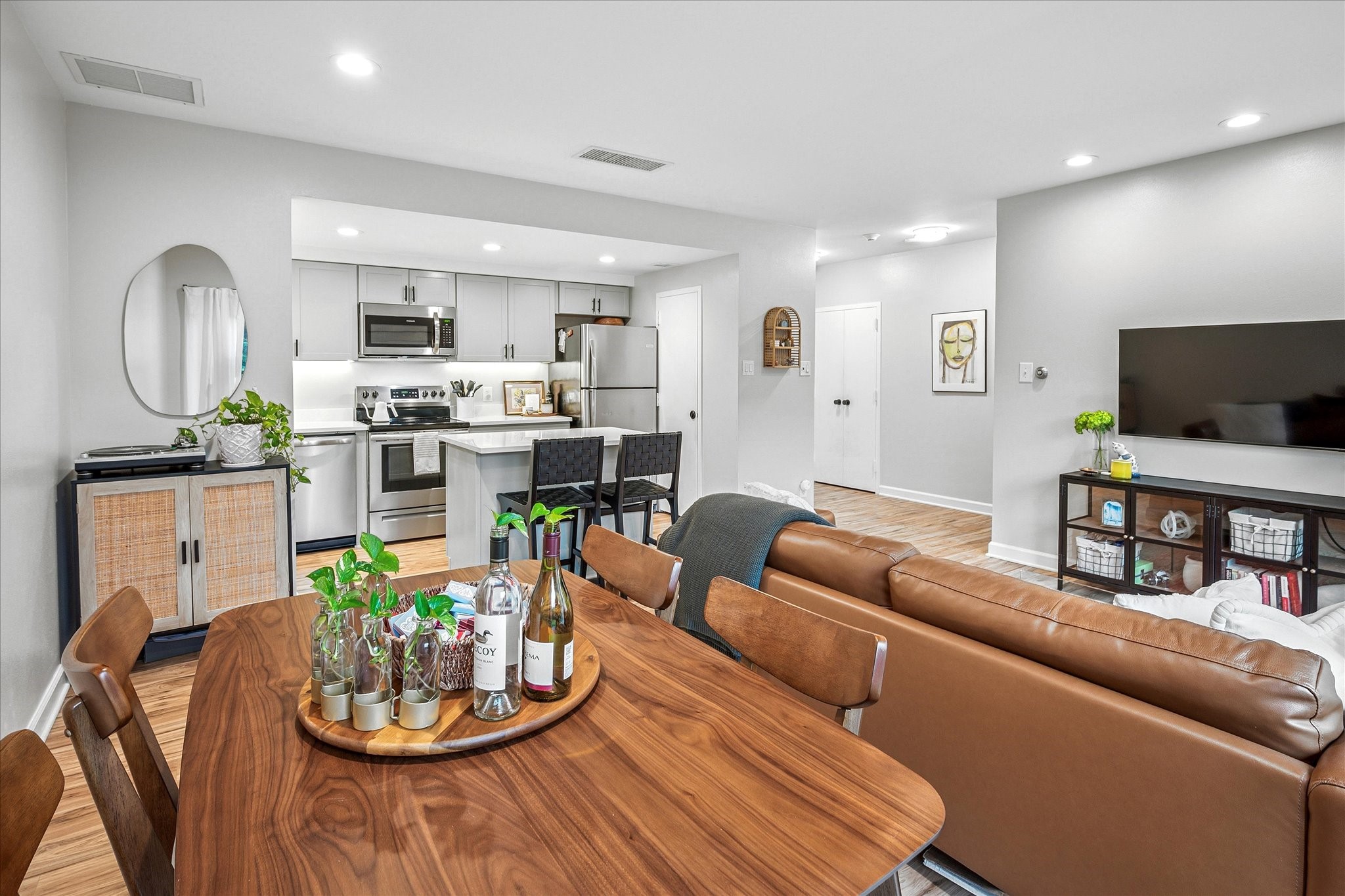 6211 W Northwest Highway G110 , Dallas, TX, 75225 | 20927794 | Realty Texas LLC