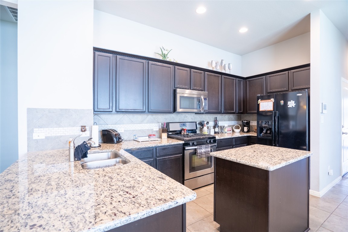 411 Tilly Lane , Buda, TX, 78610 | 2055726 | Realty Texas LLC