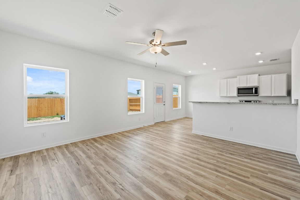 18424 Stellers Sea Street , Elgin, TX, 78621 | 5264358 | Realty Texas LLC