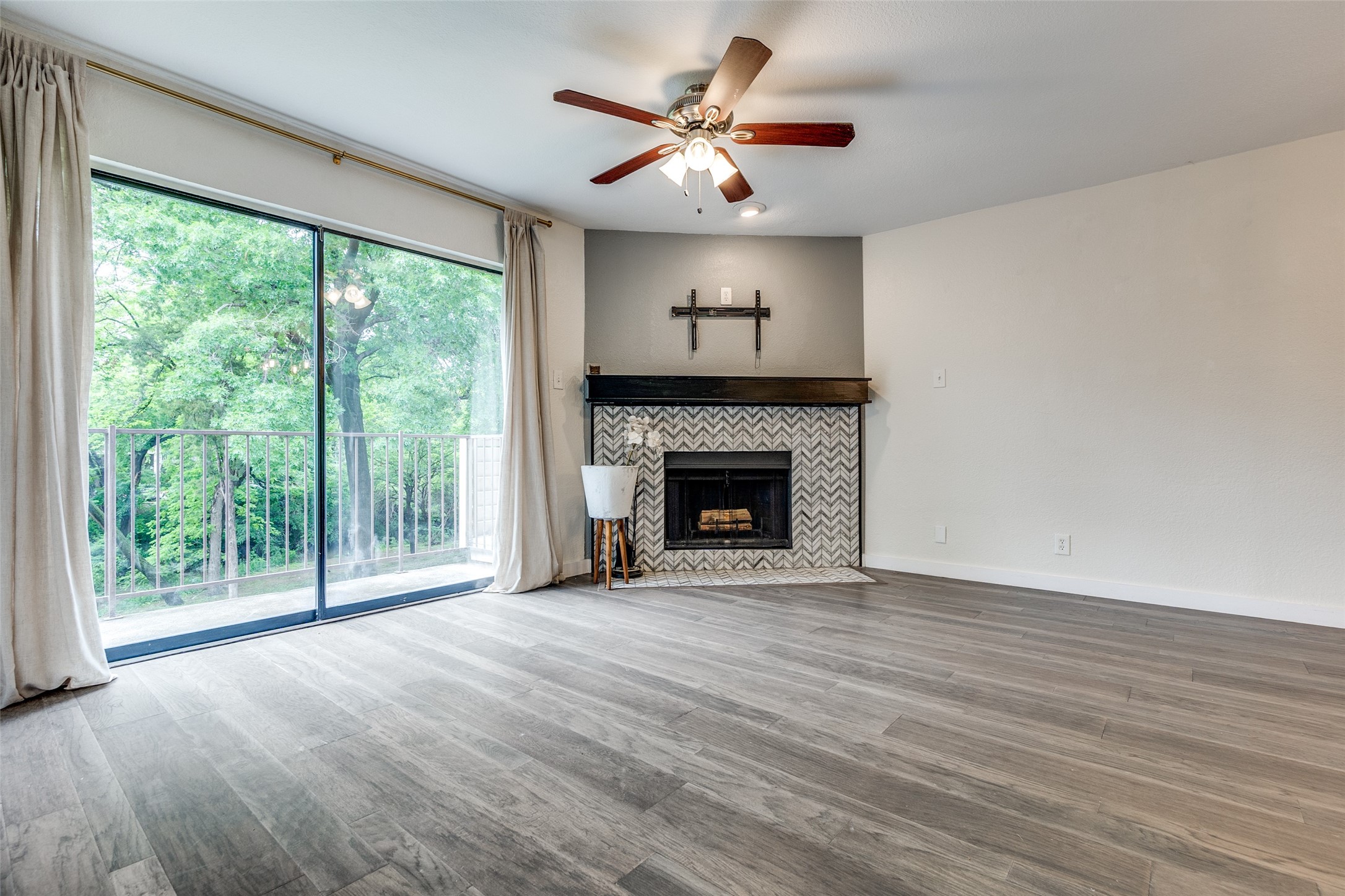 4777 Cedar Springs Road 2H , Dallas, TX, 75219 | 20931139 | Realty Texas LLC