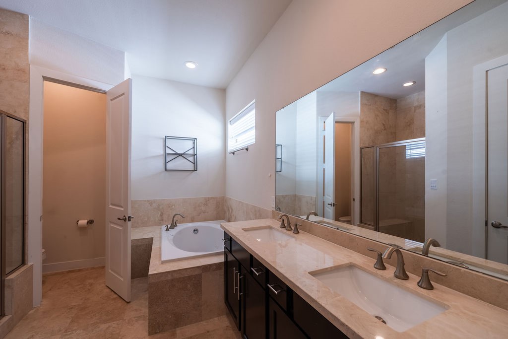 94 N Hutcheson Street , Houston, TX, 77003 | 76989914 | Realty Texas LLC