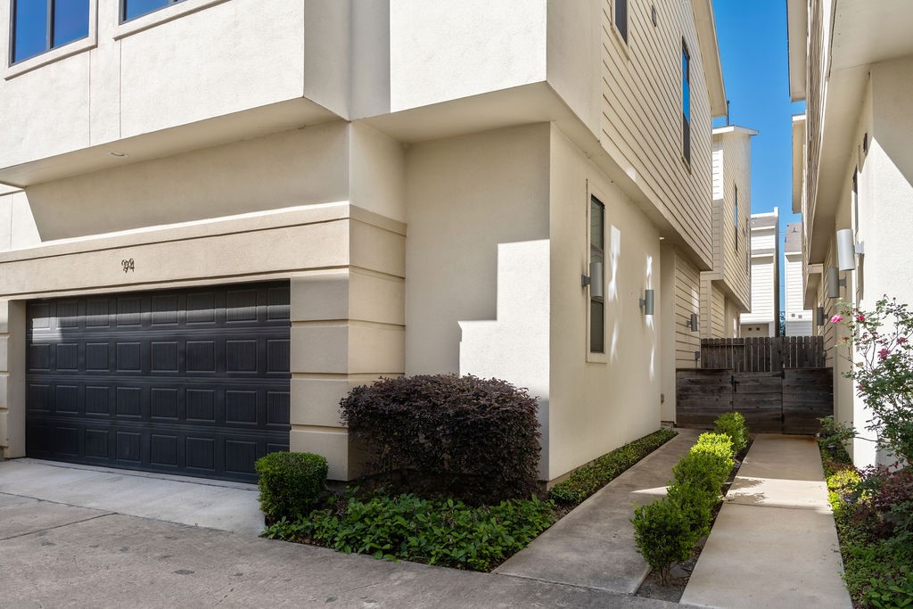 94 N Hutcheson Street , Houston, TX, 77003 | 76989914 | Realty Texas LLC