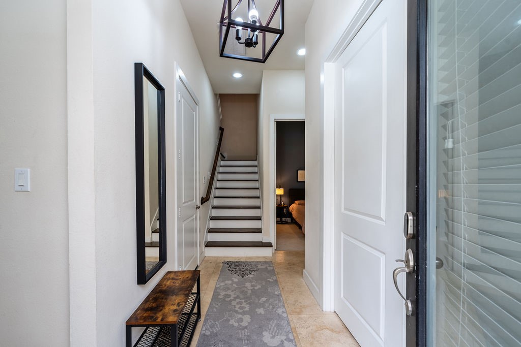 94 N Hutcheson Street , Houston, TX, 77003 | 76989914 | Realty Texas LLC