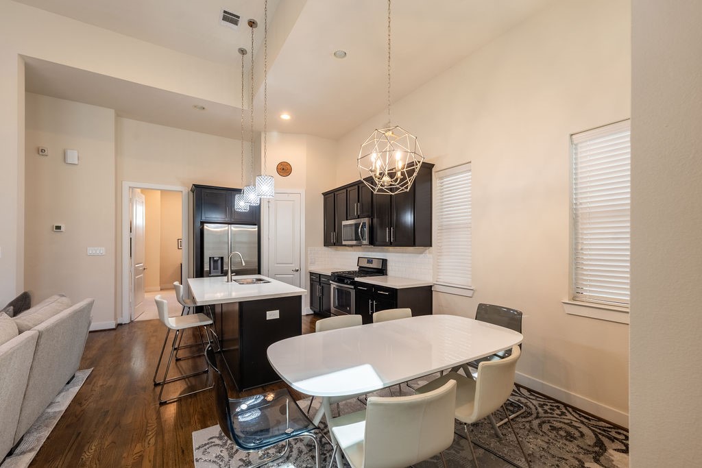 94 N Hutcheson Street , Houston, TX, 77003 | 76989914 | Realty Texas LLC